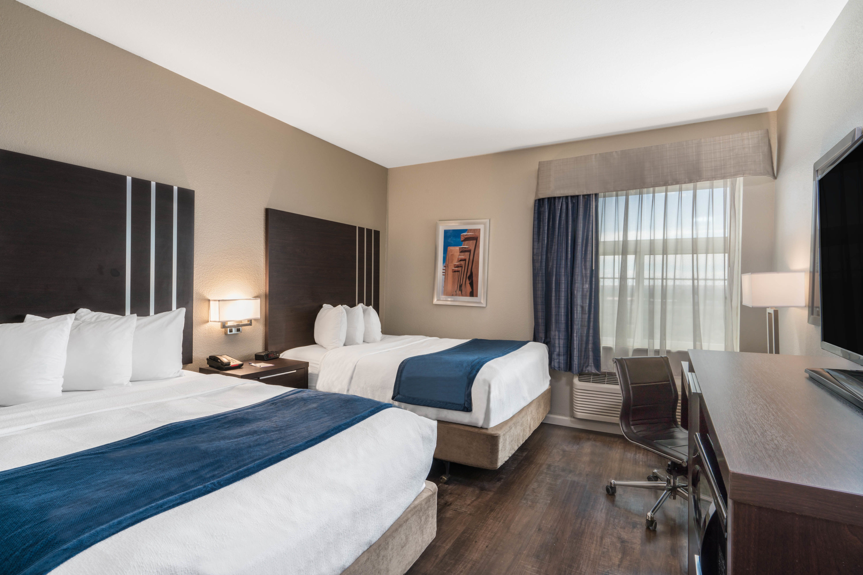 Guest room at the Baymont by Wyndham Albuquerque Airport in Albuquerque, New Mexico