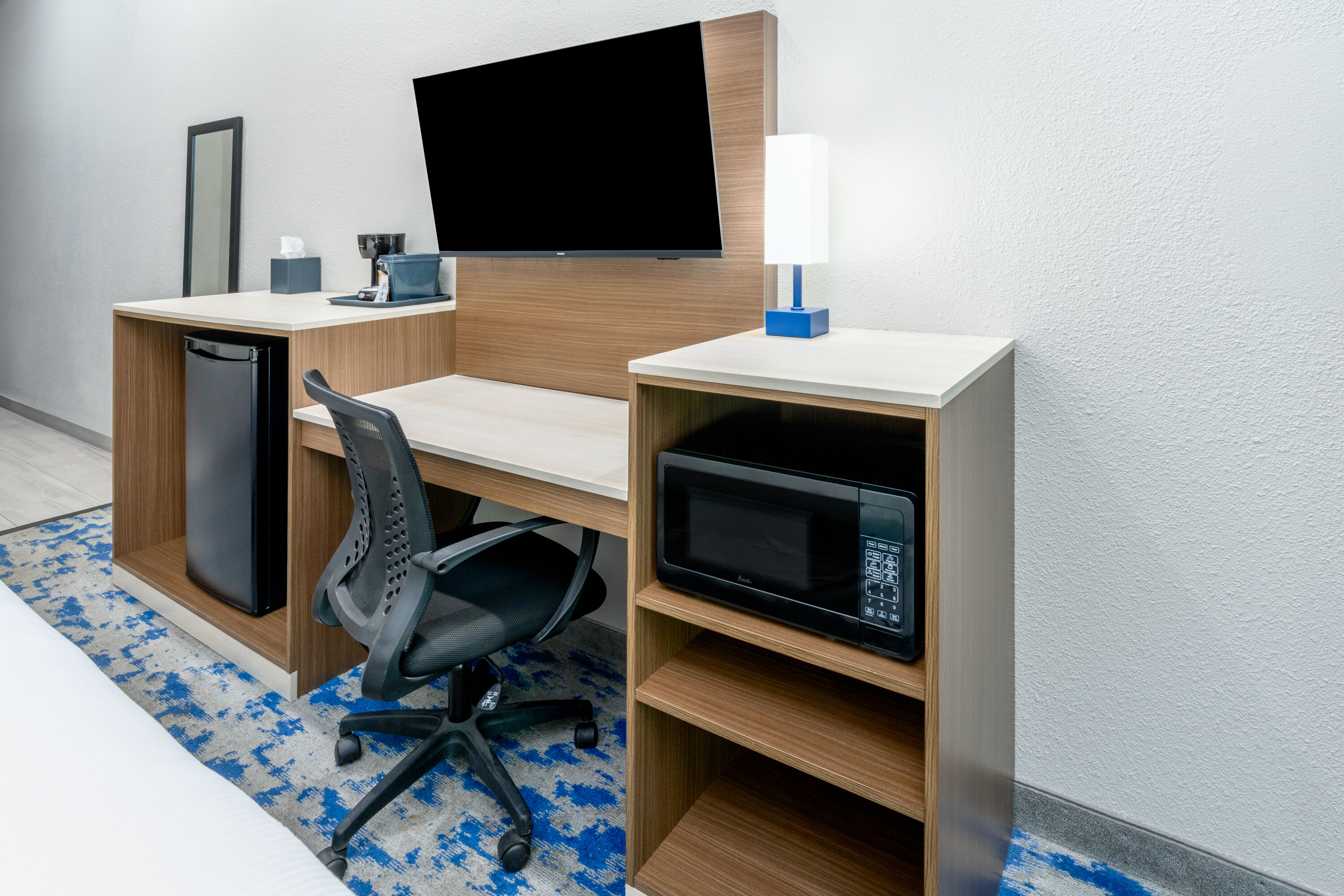 Guest room at the Baymont by Wyndham Carlsbad NM in Carlsbad, New Mexico