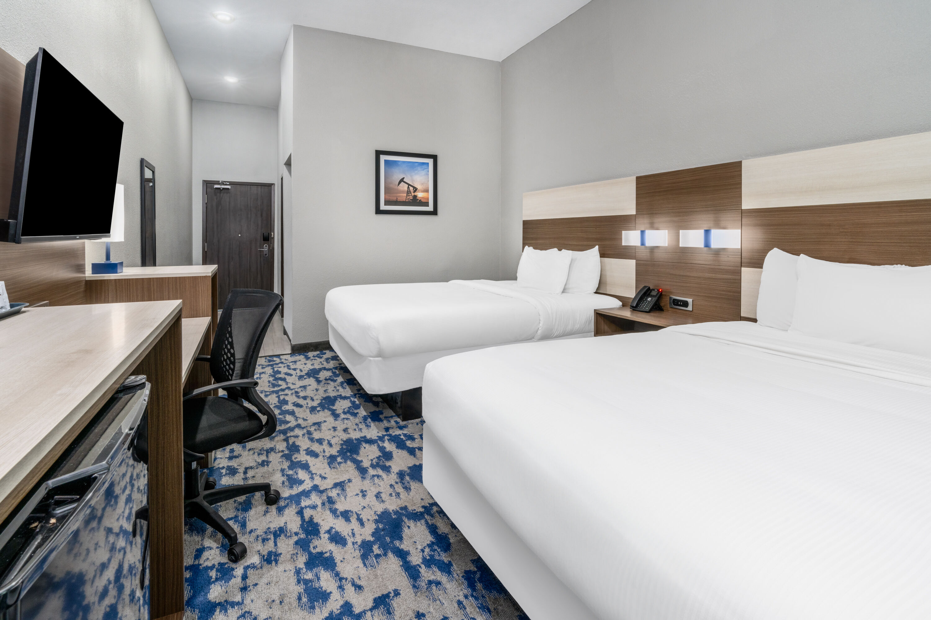 Guest room at the Baymont by Wyndham Carlsbad NM in Carlsbad, New Mexico