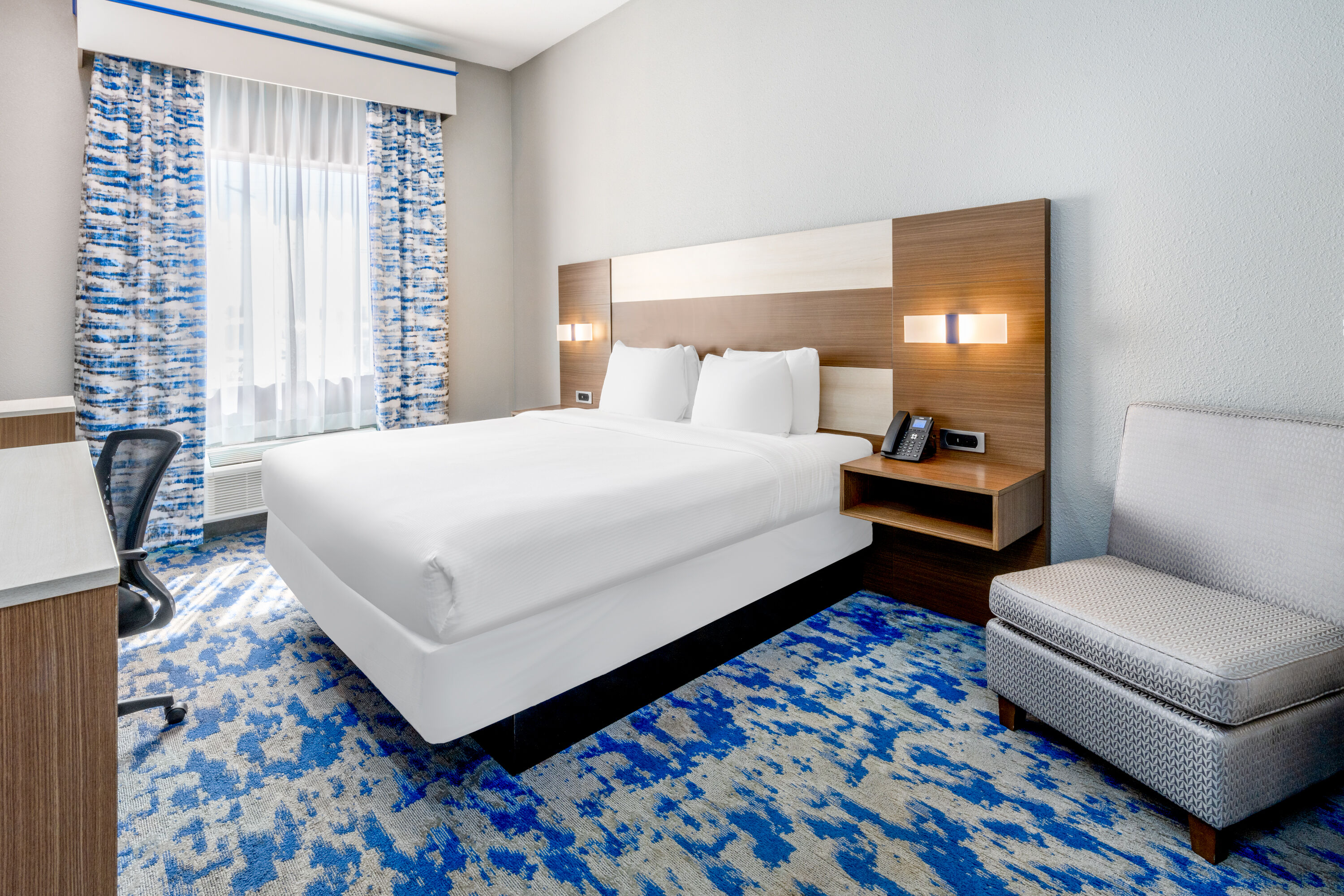 Guest room at the Baymont by Wyndham Carlsbad NM in Carlsbad, New Mexico