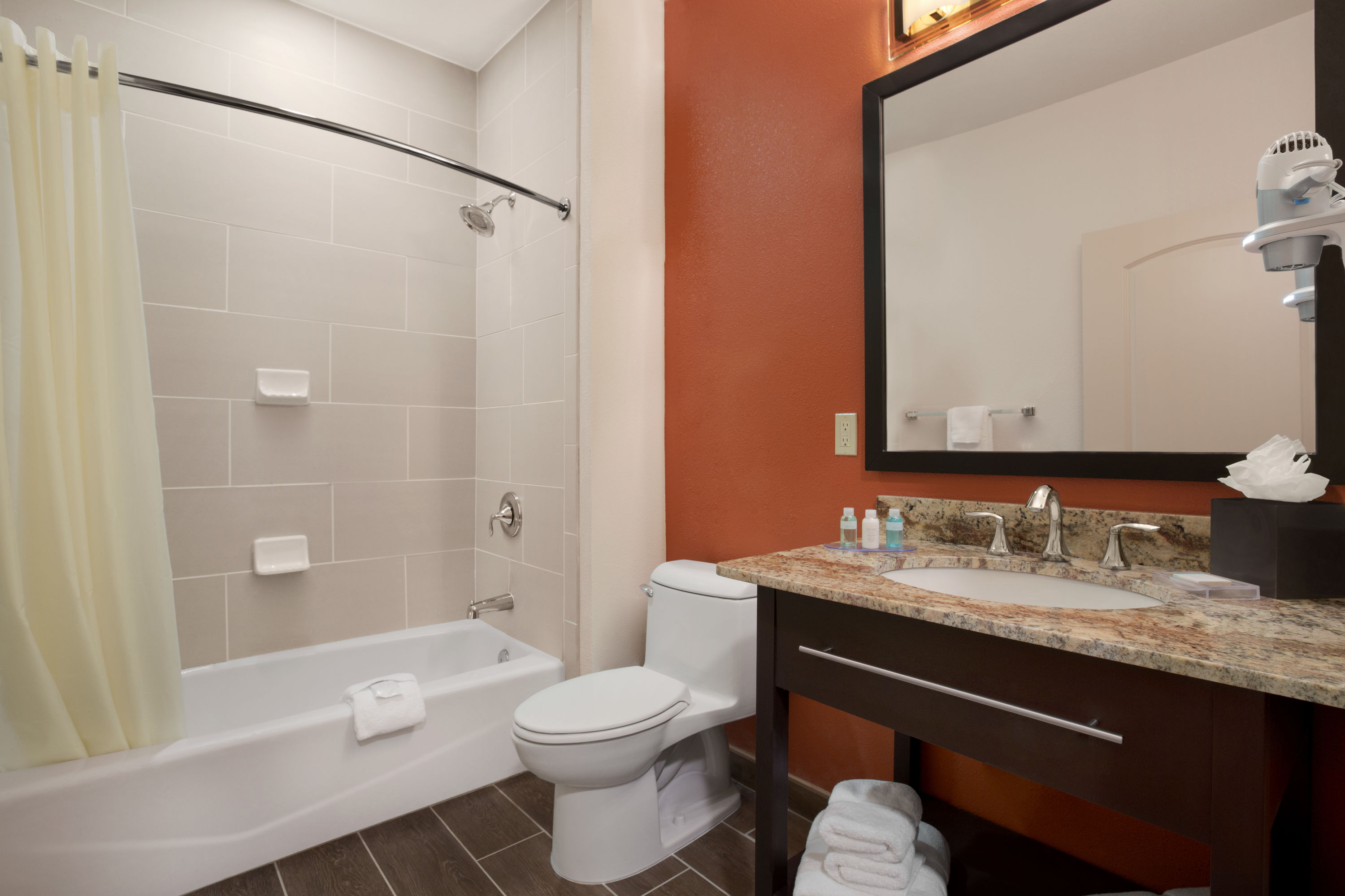 Guest room bath at the Baymont by Wyndham Hobbs in Hobbs, New Mexico