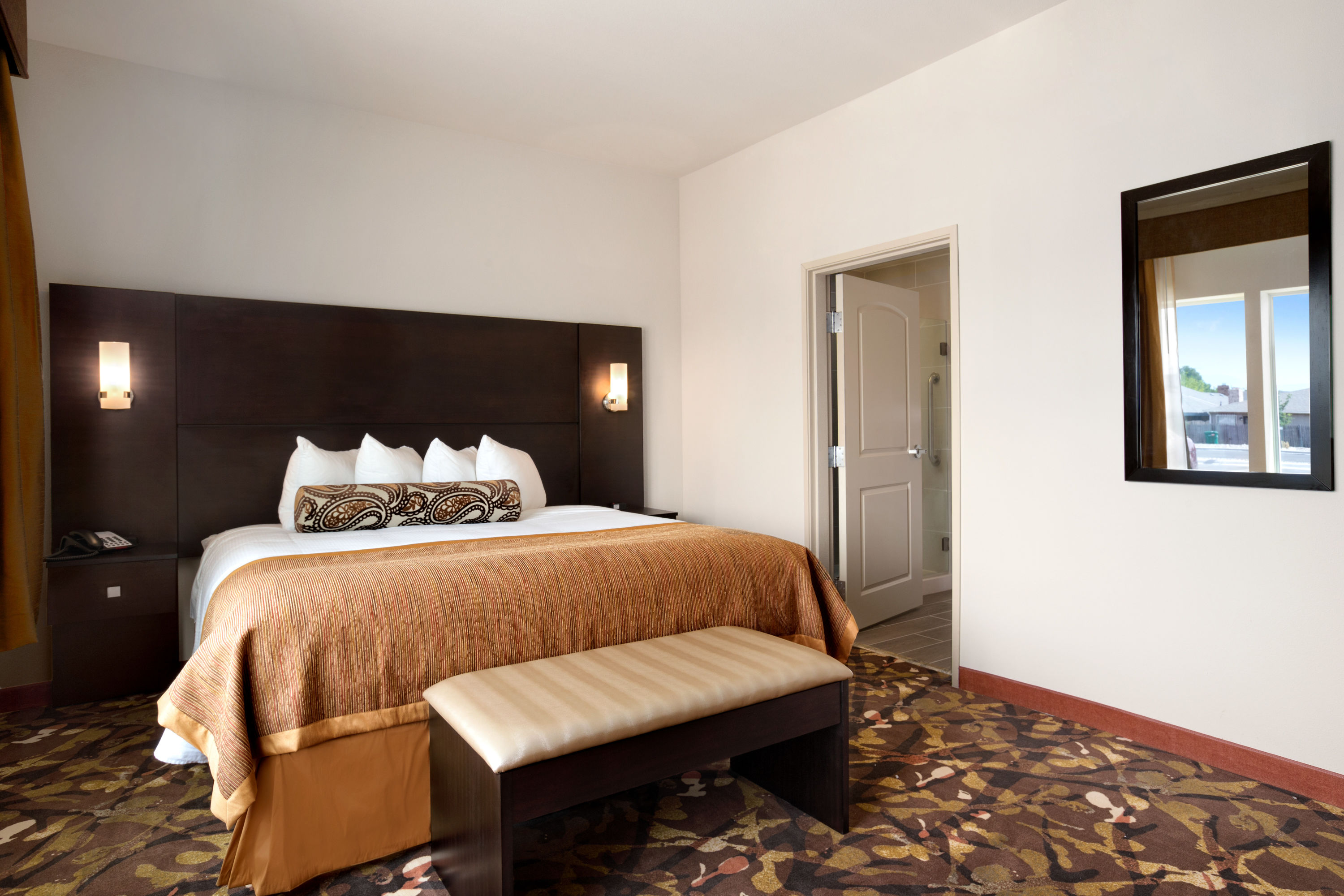 Guest room at the Baymont by Wyndham Hobbs in Hobbs, New Mexico