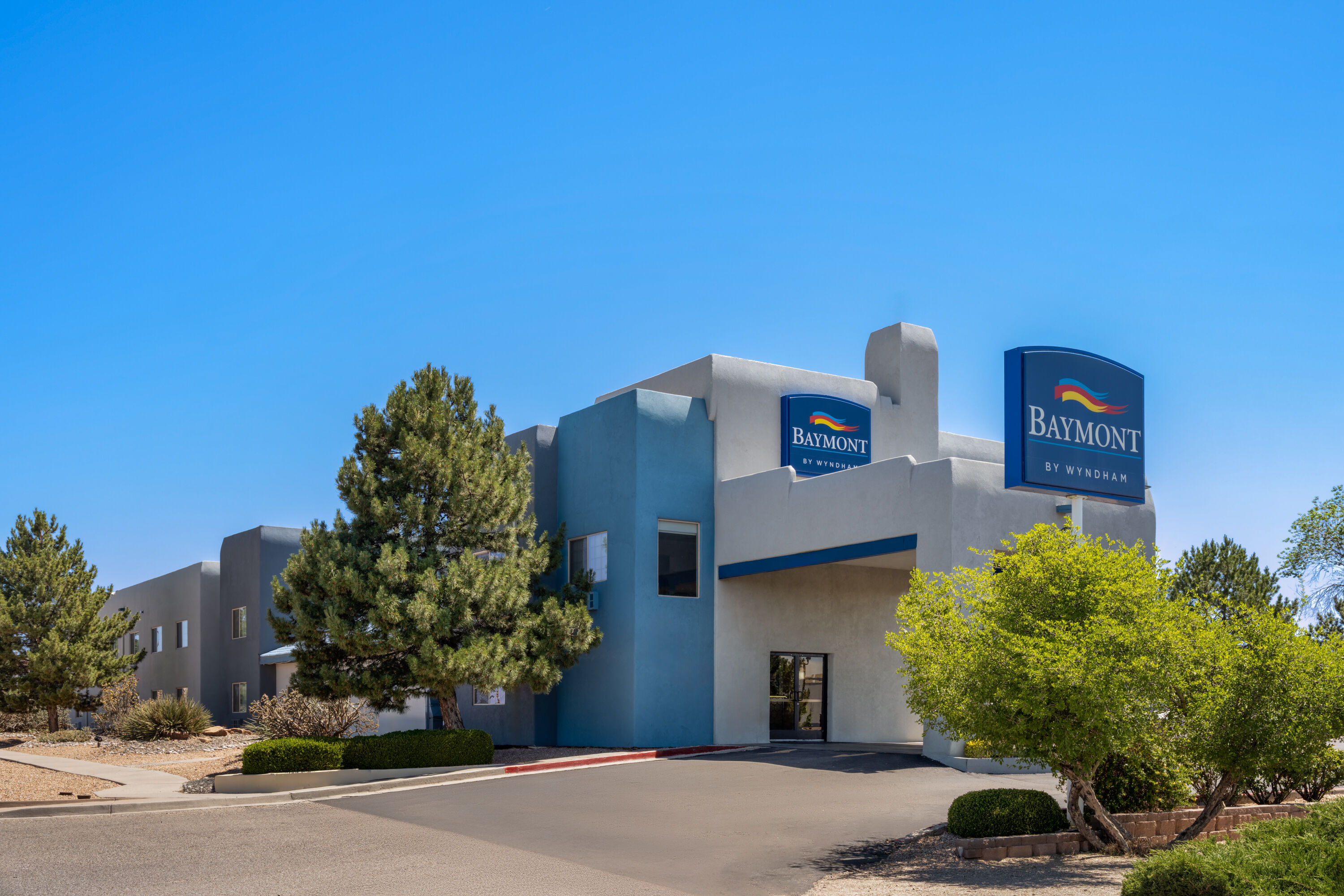 Exterior Day Image of Baymont by Wyndham Santa Fe hotel in Santa Fe, New Mexico
