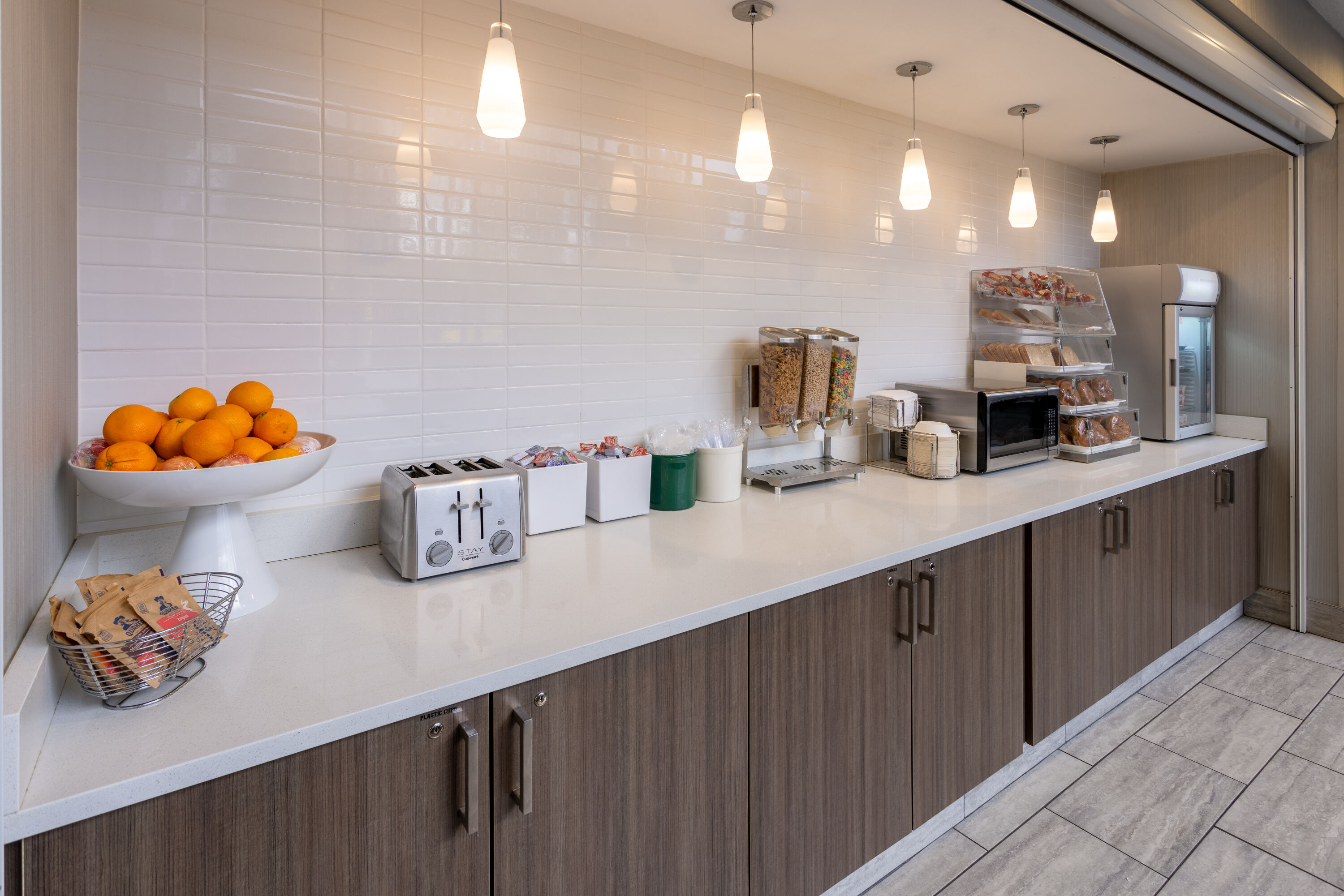 Baymont by Wyndham White Plains - Elmsford restaurant breakfast area with seating in Elmsford, New York