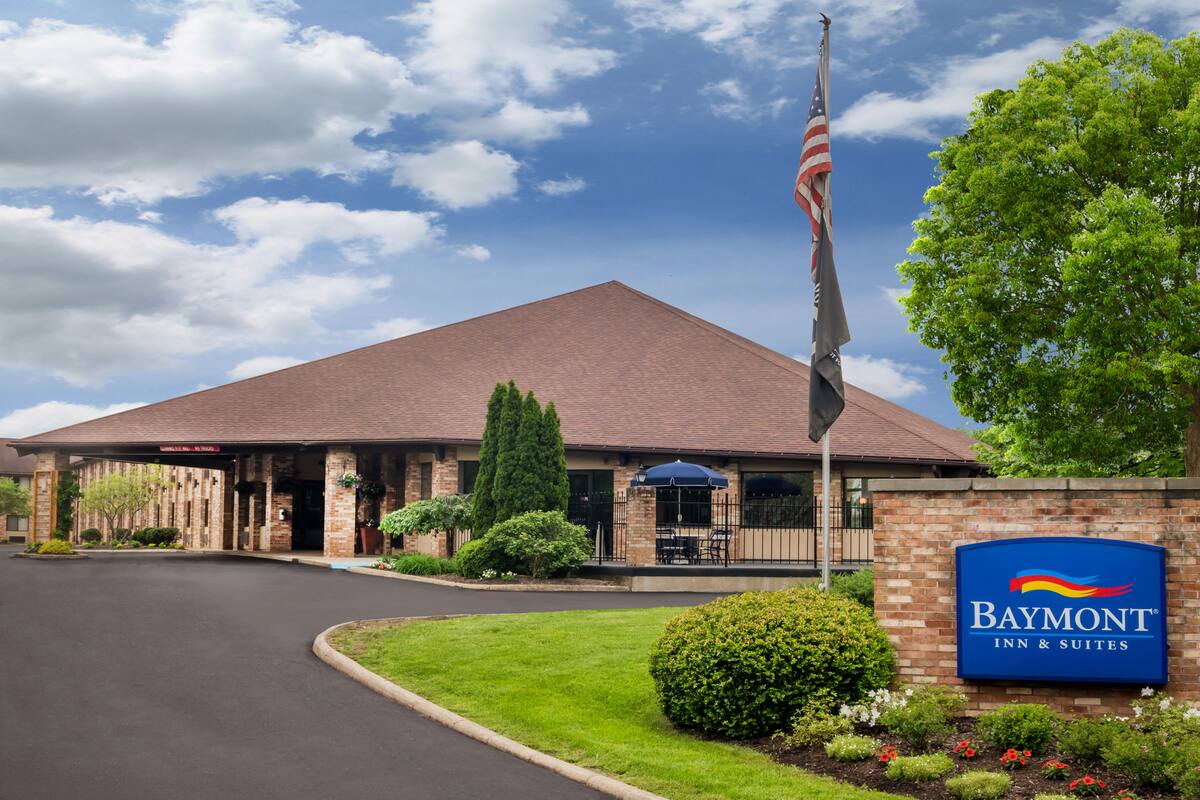 Baymont Inn Suites Athens Hotels Oh 45701 Baymont Inn Suites Athens