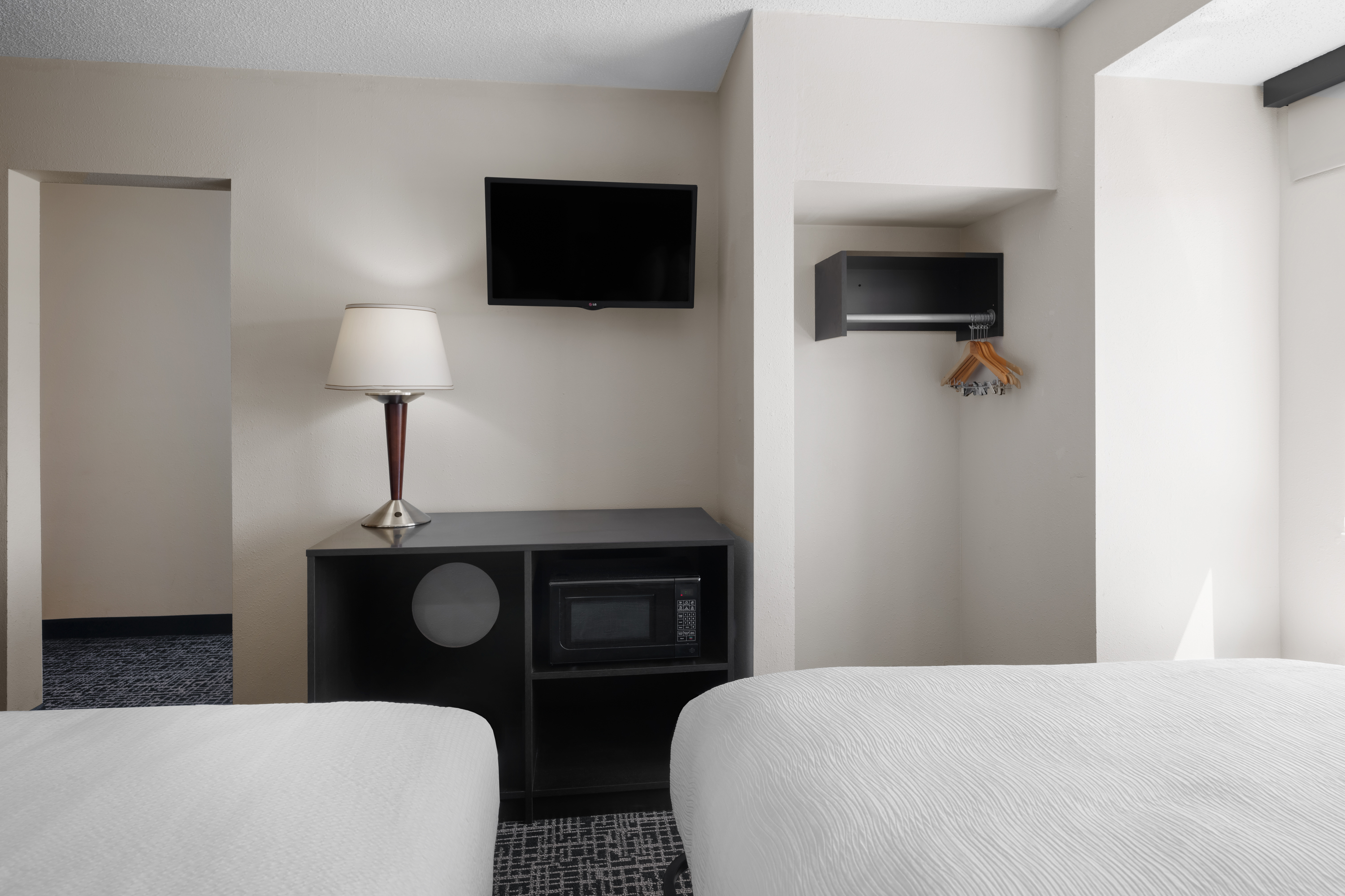 Baymont by Wyndham Boardman suite in Boardman, Ohio