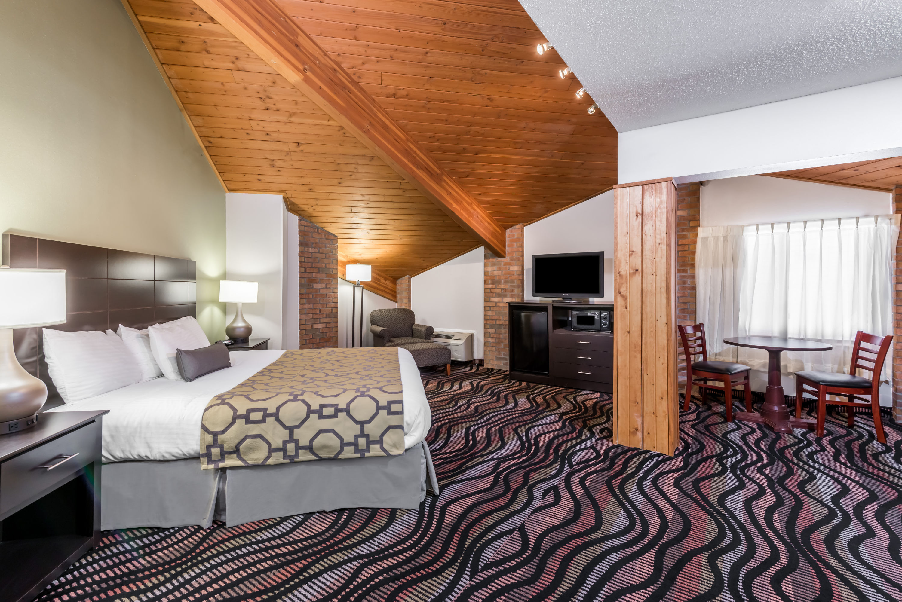 Baymont by Wyndham Cambridge suite in Cambridge, Ohio
