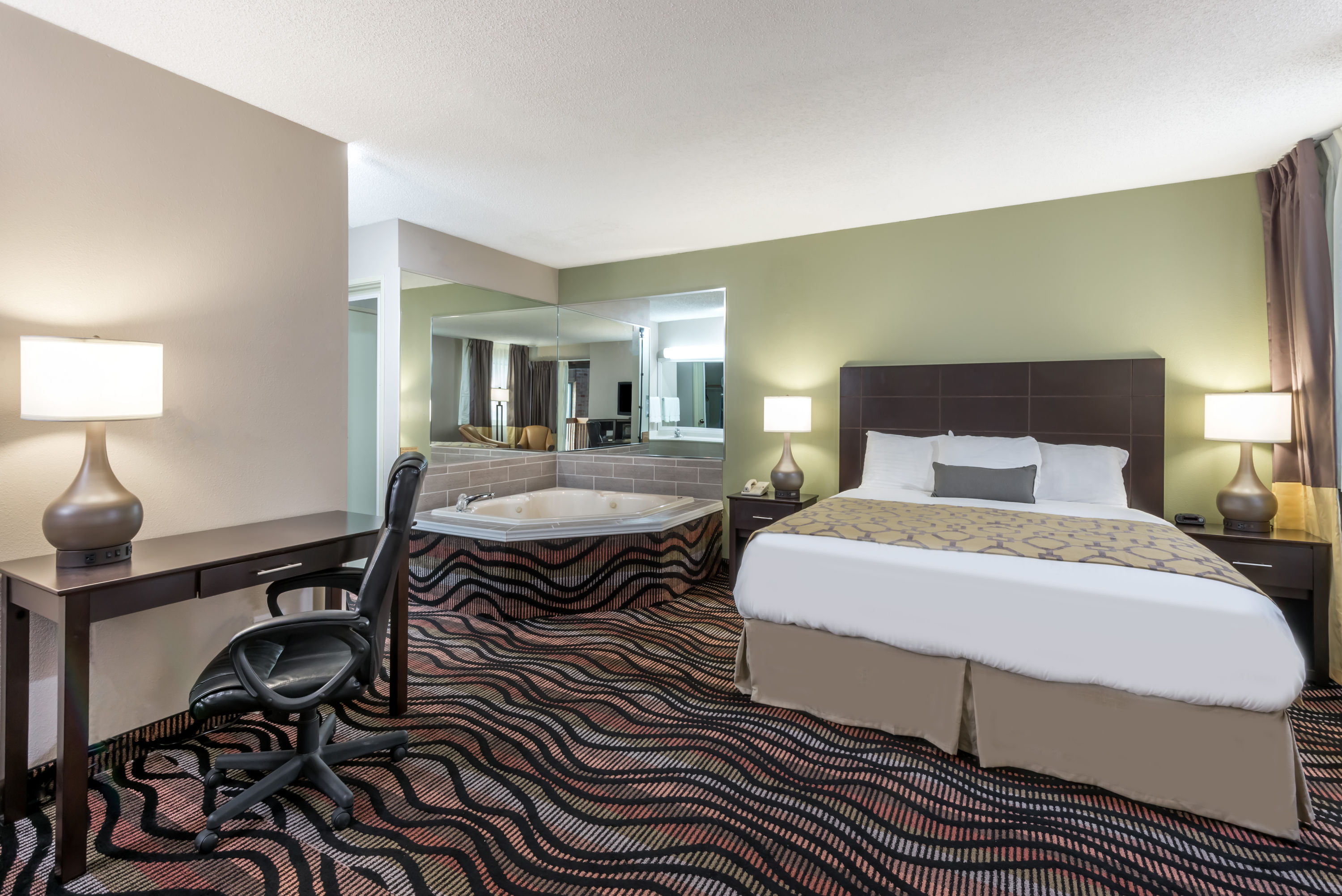 Baymont by Wyndham Cambridge suite in Cambridge, Ohio
