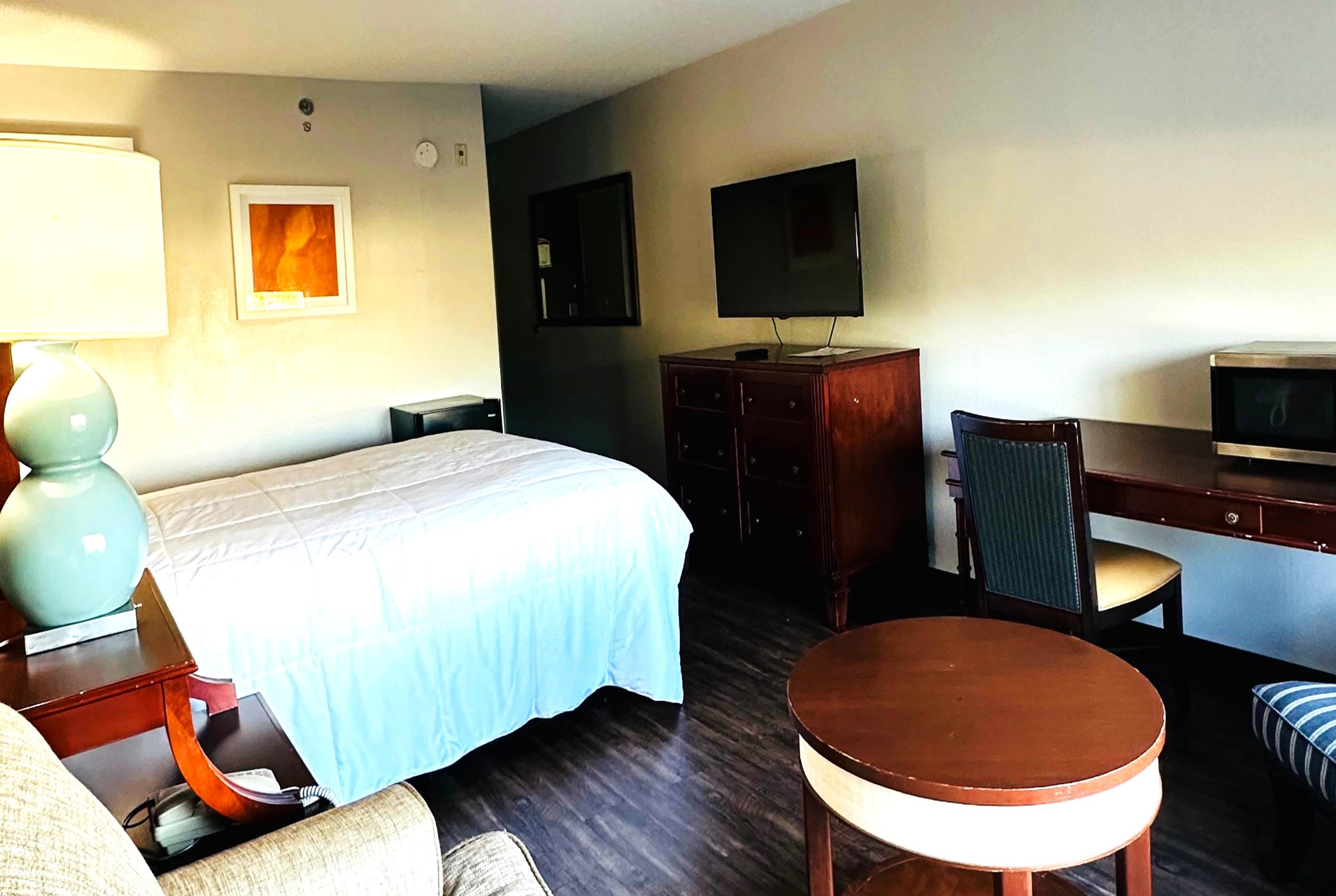 Guest room at the Baymont Inn and Suites by Wyndham Columbus / Near OSU in Columbus, Ohio