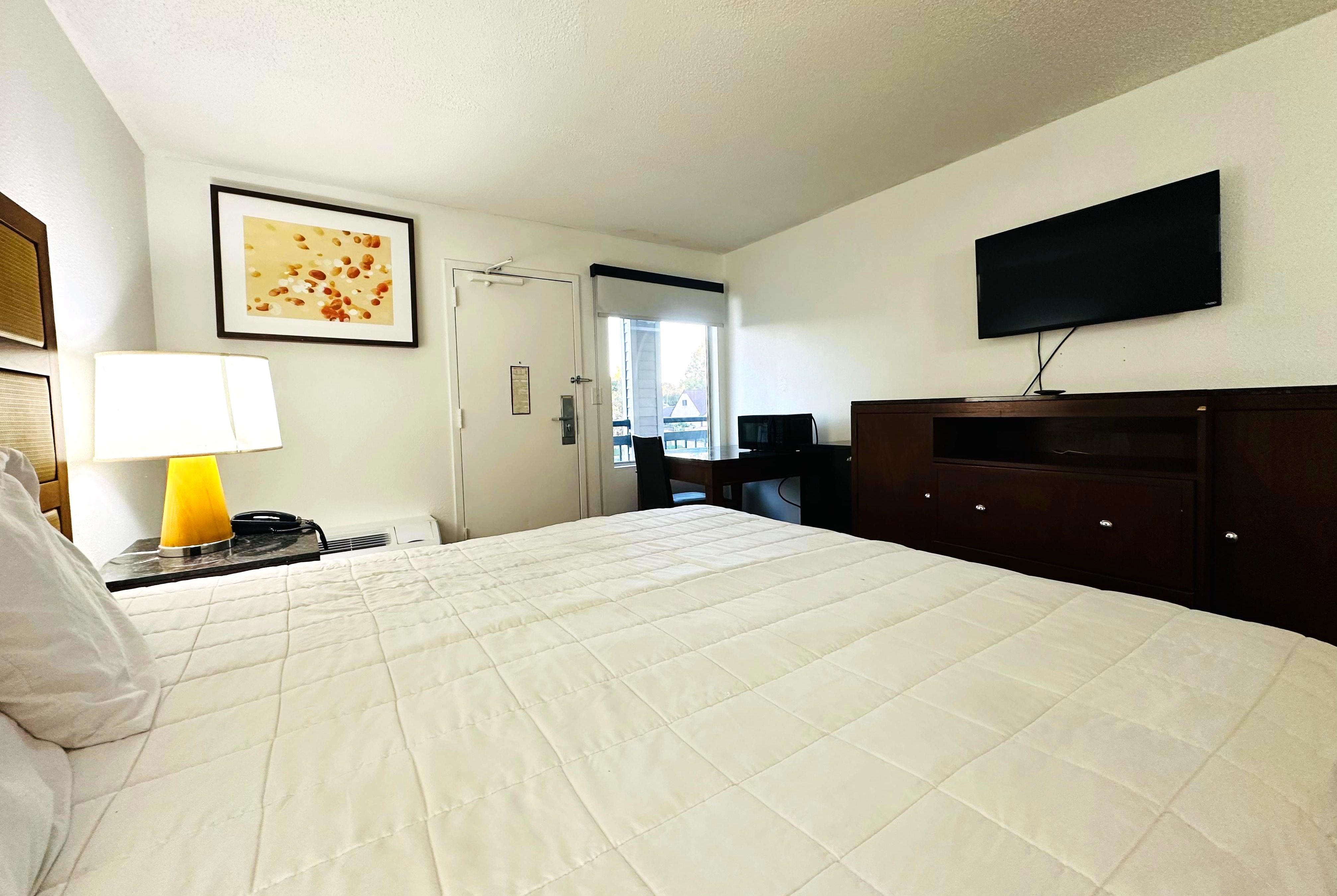 Guest room at the Baymont Inn and Suites by Wyndham Columbus / Near OSU in Columbus, Ohio
