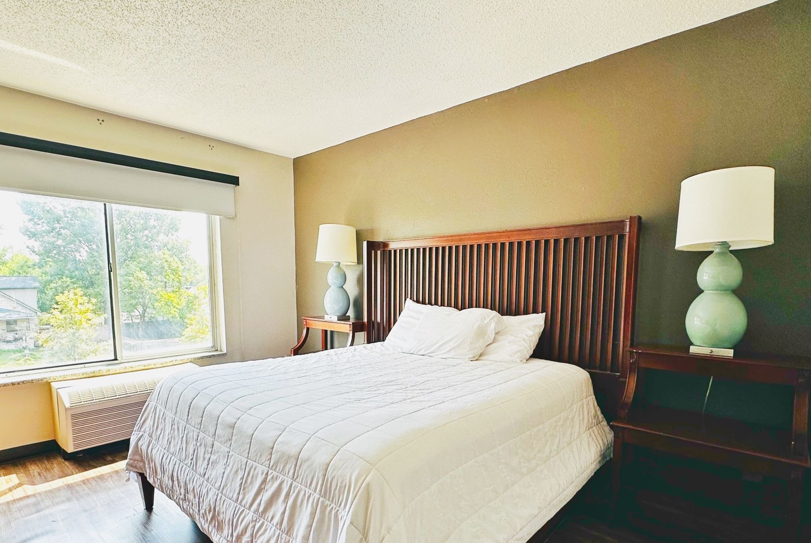 Guest room at the Baymont Inn and Suites by Wyndham Columbus / Near OSU in Columbus, Ohio