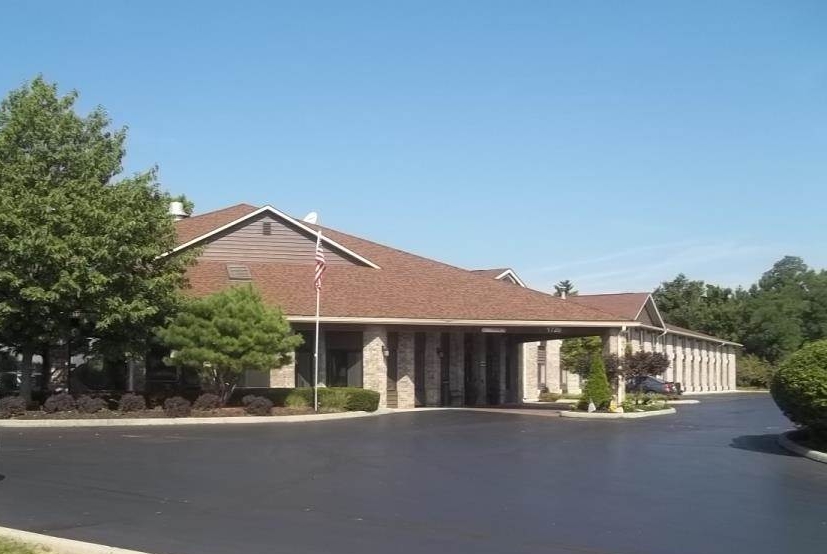 Exterior of Baymont by Wyndham Delaware hotel in Delaware, Ohio