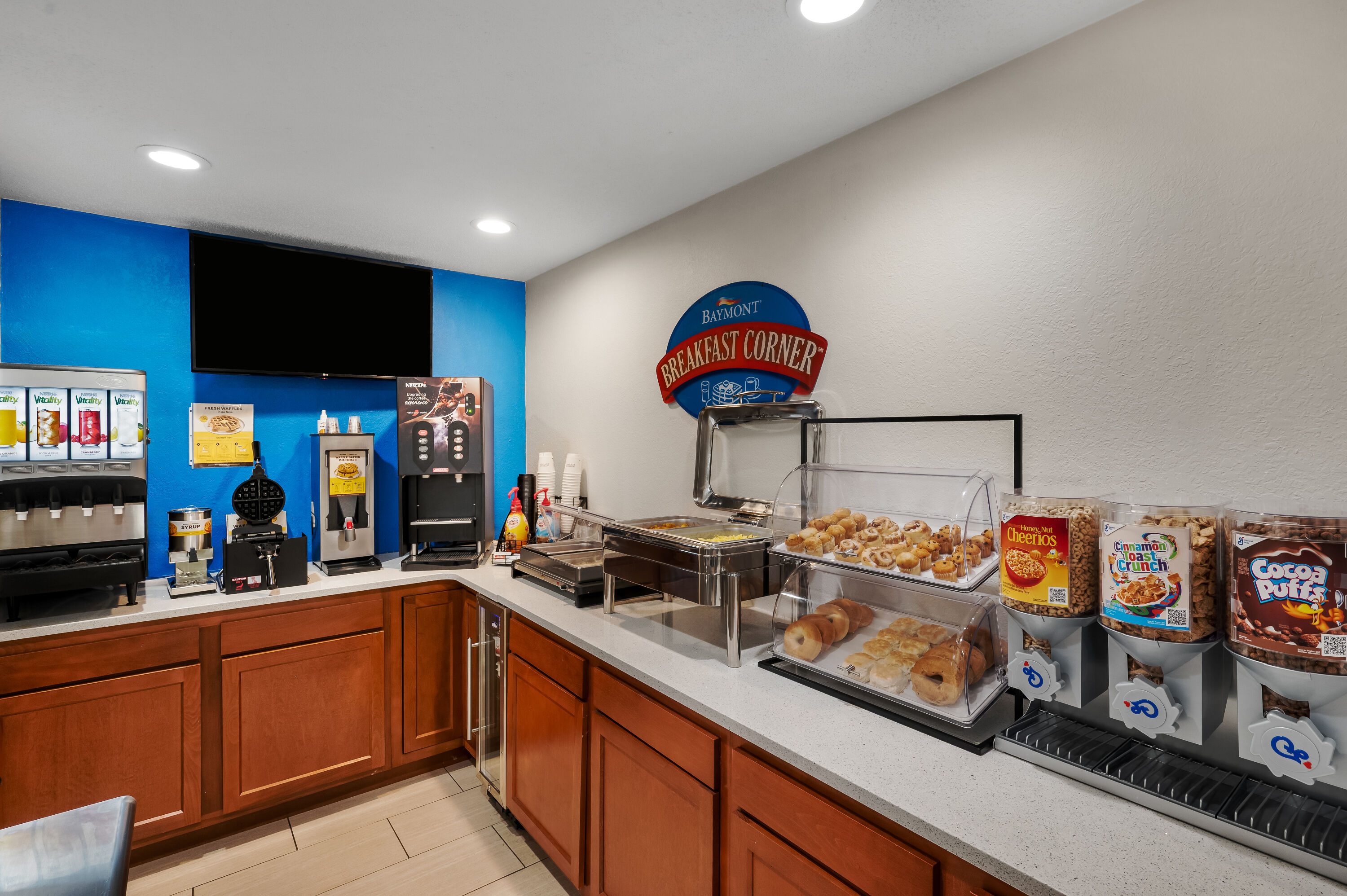 Baymont by Wyndham Findlay restaurant breakfast area close up in Findlay, Ohio