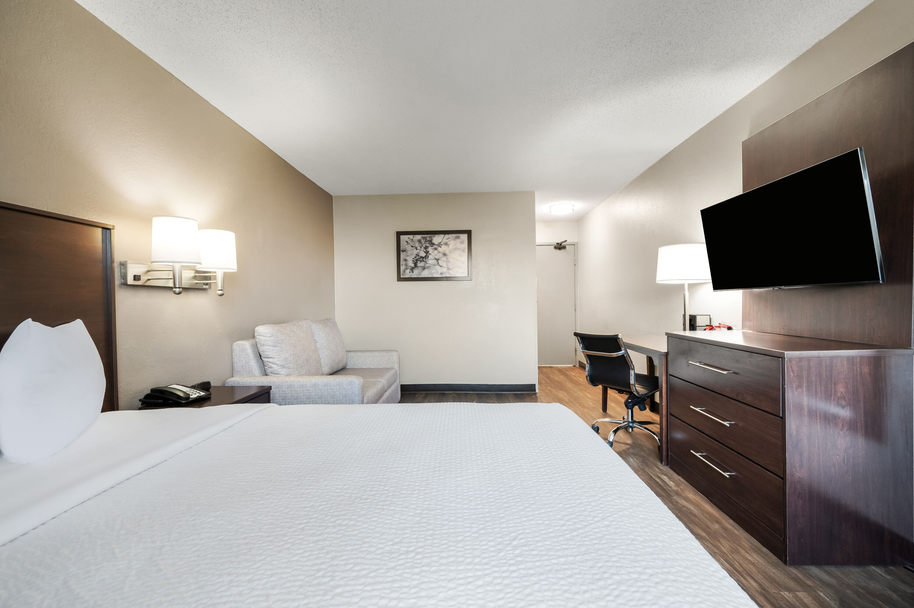Baymont by Wyndham Findlay suite in Findlay, Ohio