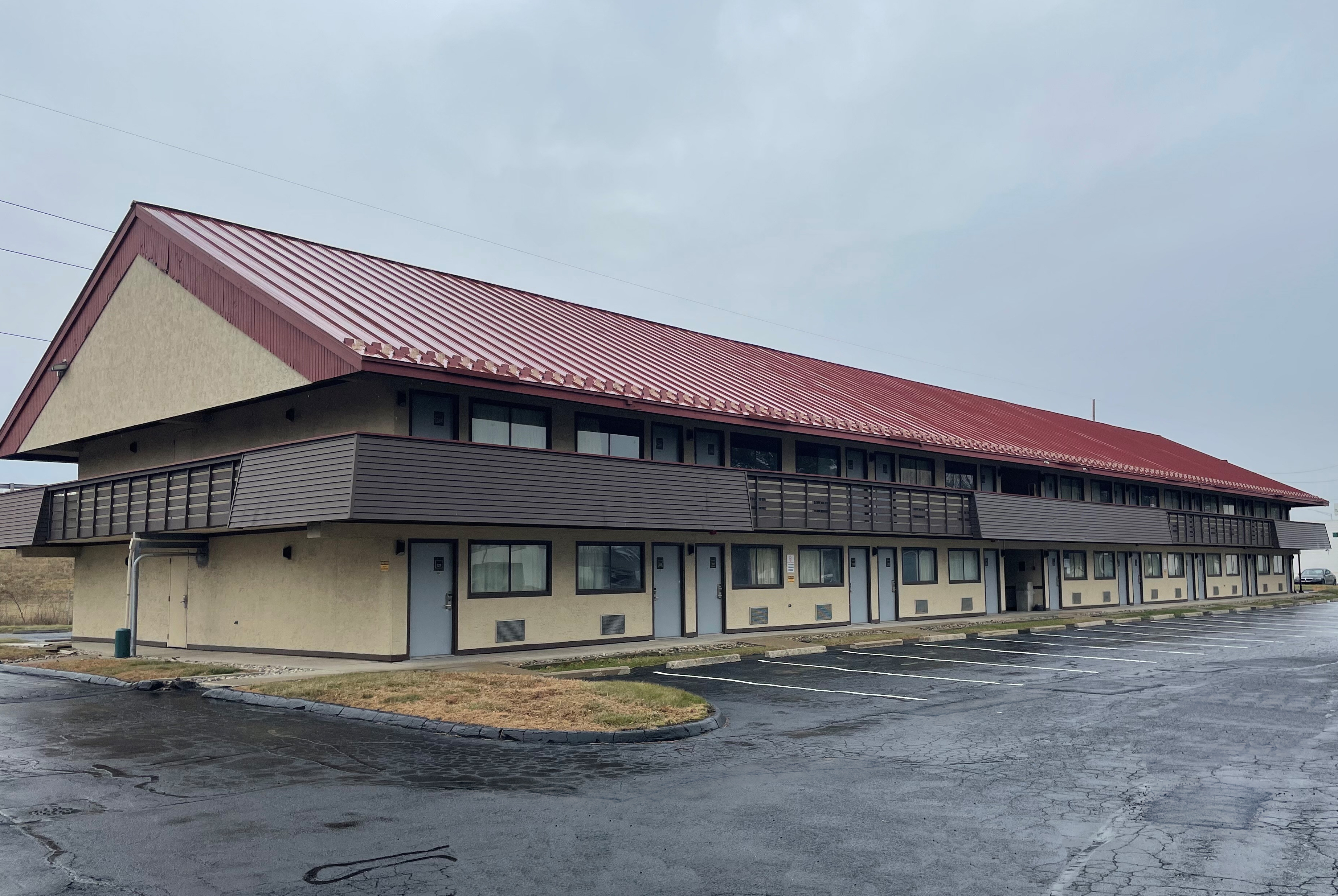 Front Exterior Image of Baymont by Wyndham Holland/Toledo hotel in Holland, Ohio