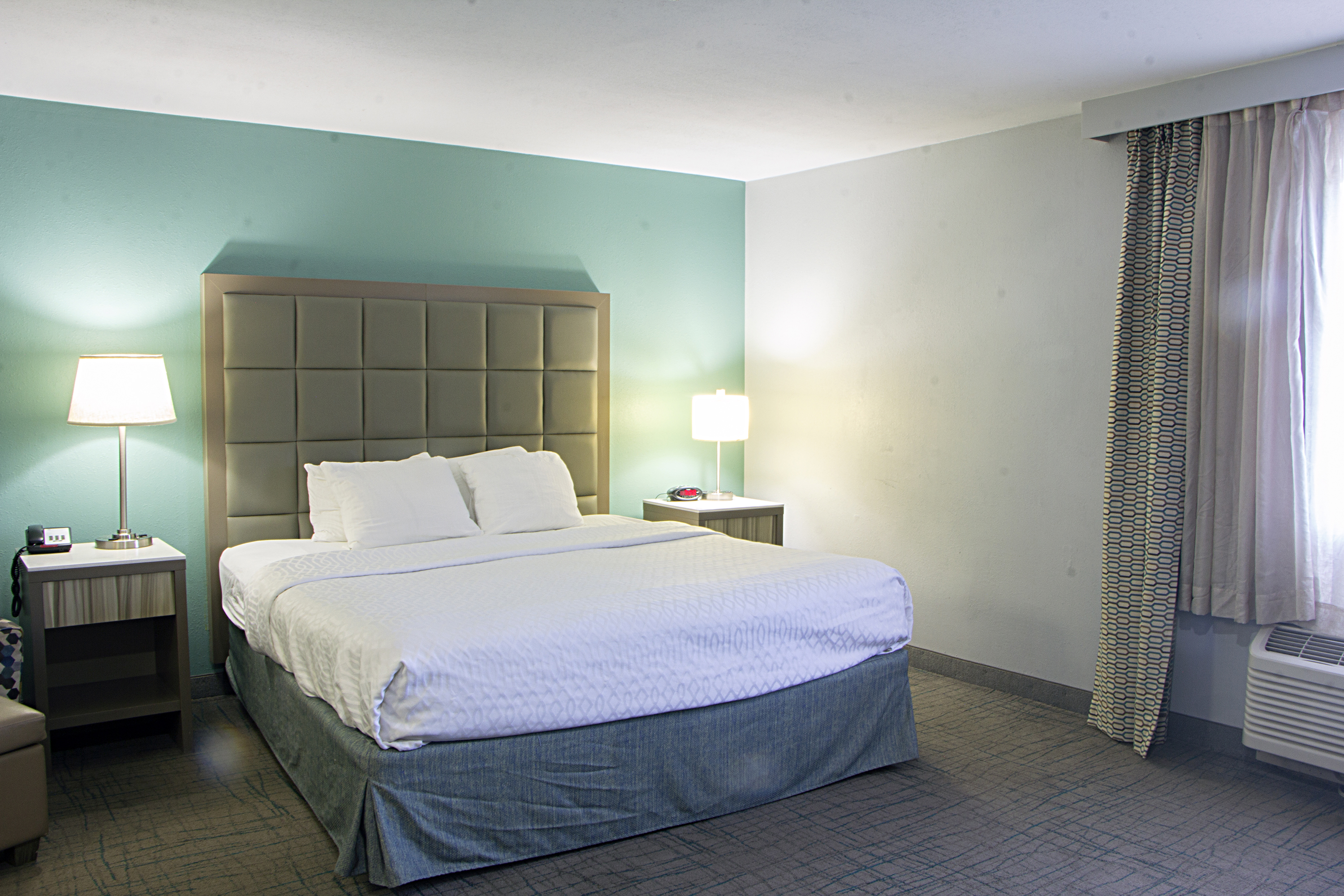 Guest room at the Baymont by Wyndham Maumee Toledo in Maumee, Ohio