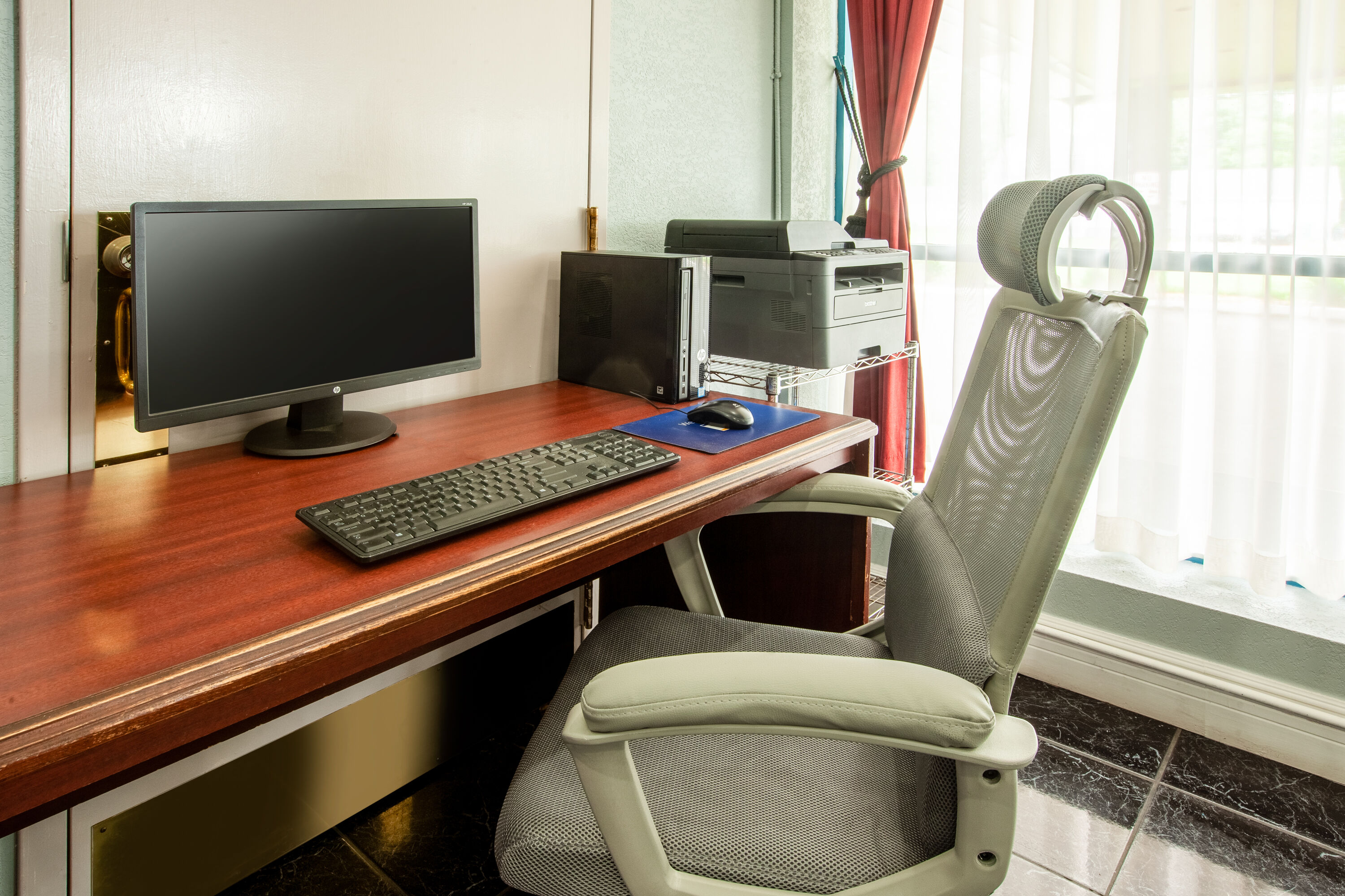 Baymont by Wyndham Northwood business center in Northwood, Ohio