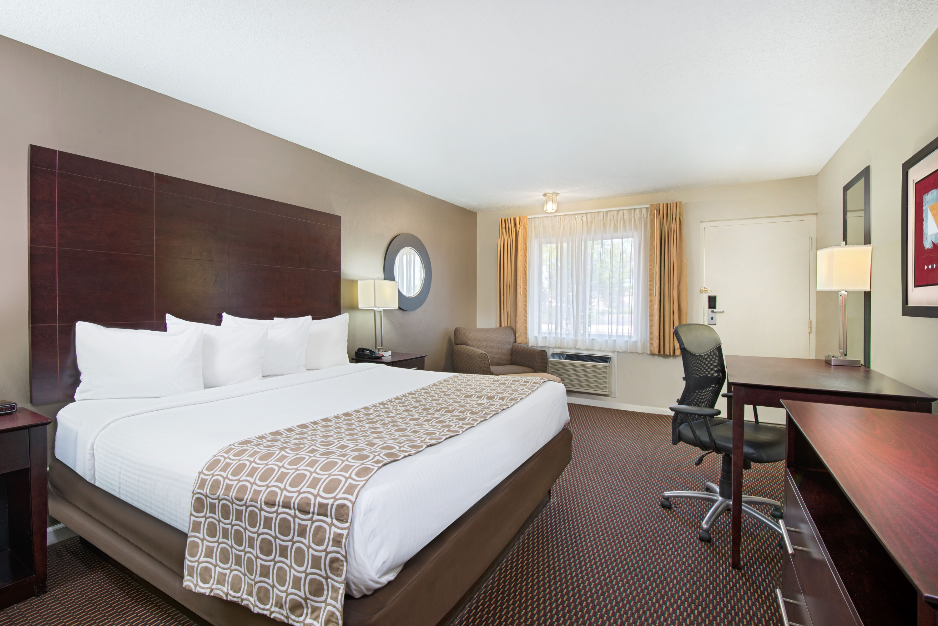 Baymont By Wyndham Sandusky Sandusky Oh Hotels