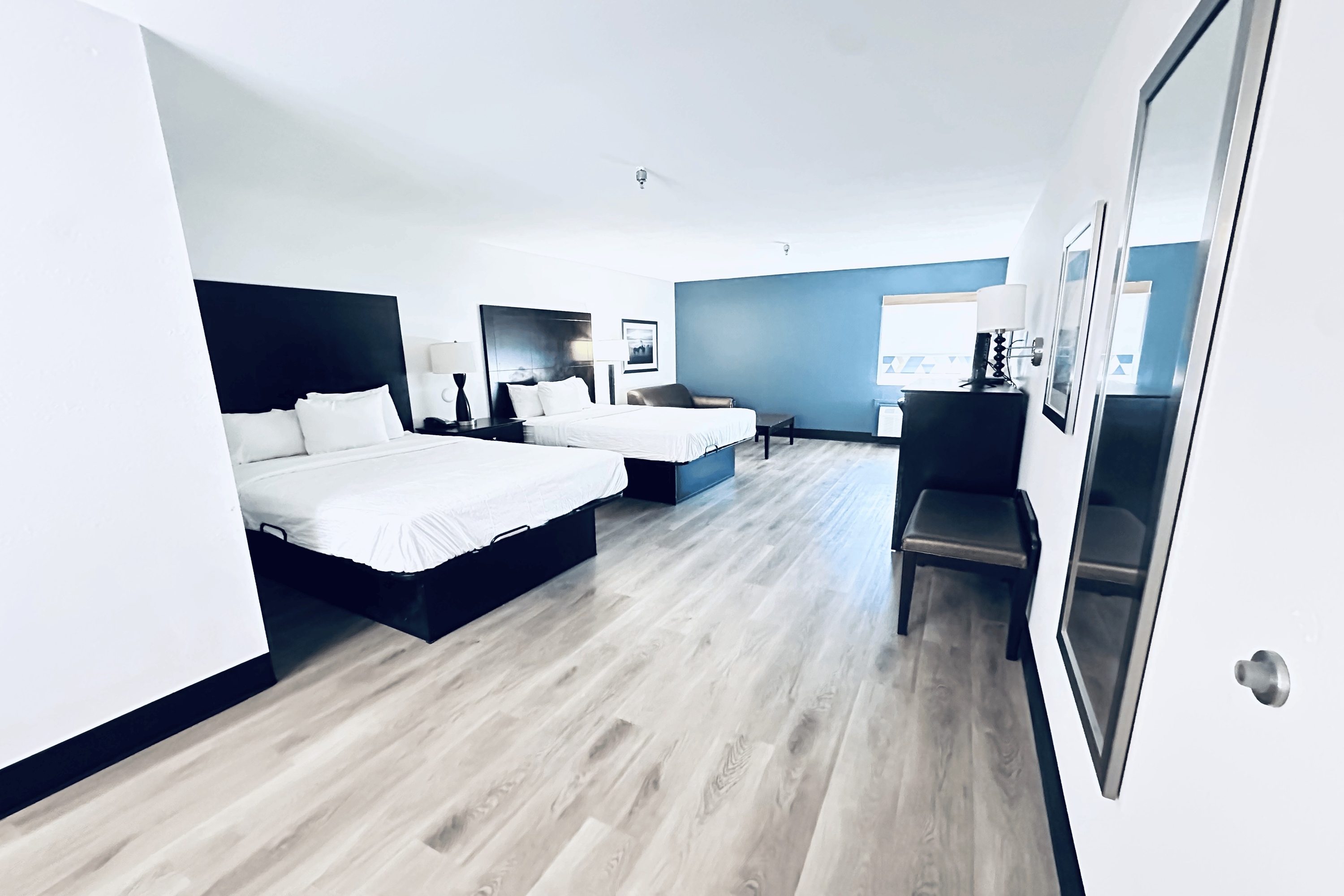 Guest room at the Baymont by Wyndham Ardmore I-35 in Ardmore, Oklahoma