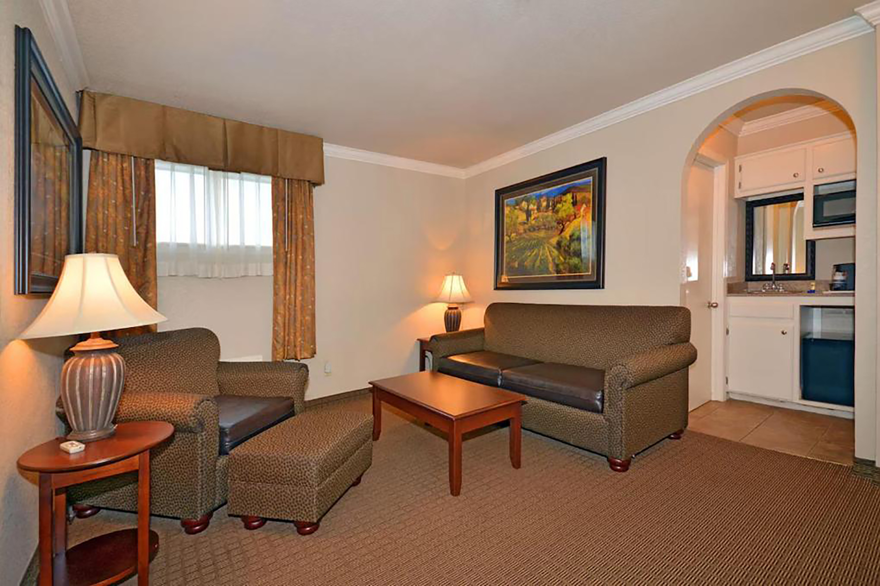Guest room at the Baymont by Wyndham McAlester Hwy 69 in McAlester, Oklahoma
