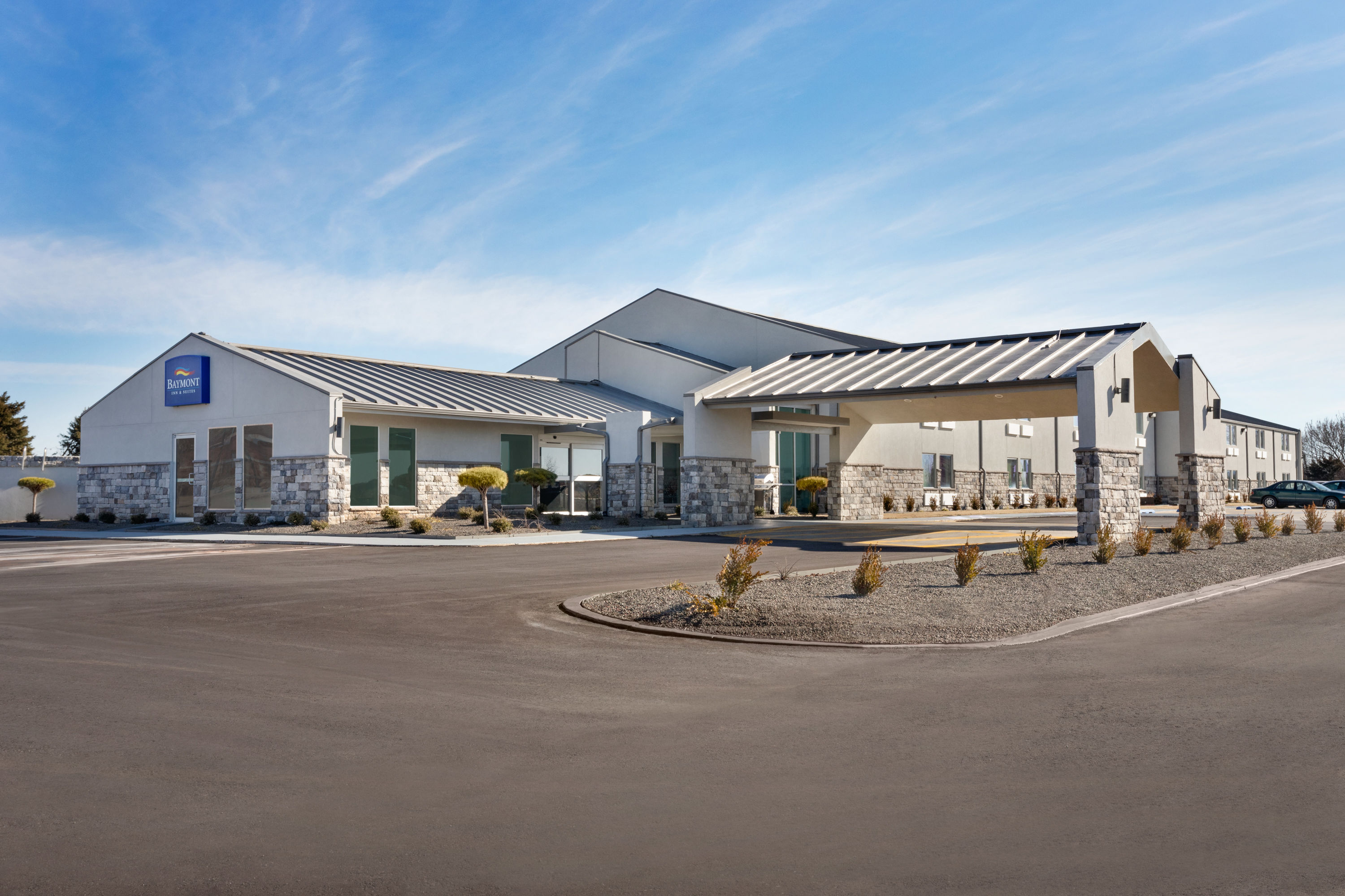 Exterior of Baymont by Wyndham Shawnee hotel in Shawnee, Oklahoma