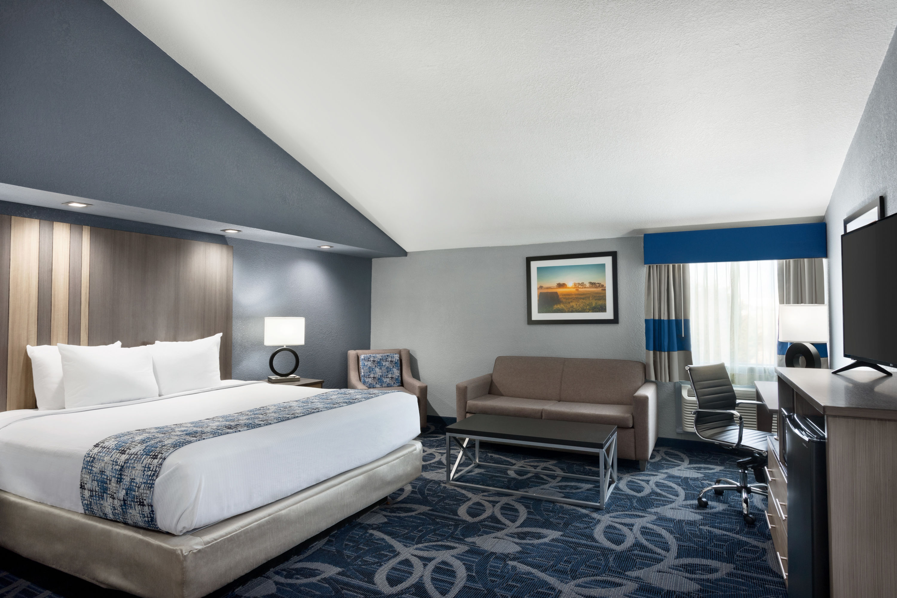 Baymont By Wyndham Shawnee Shawnee Ok Hotels