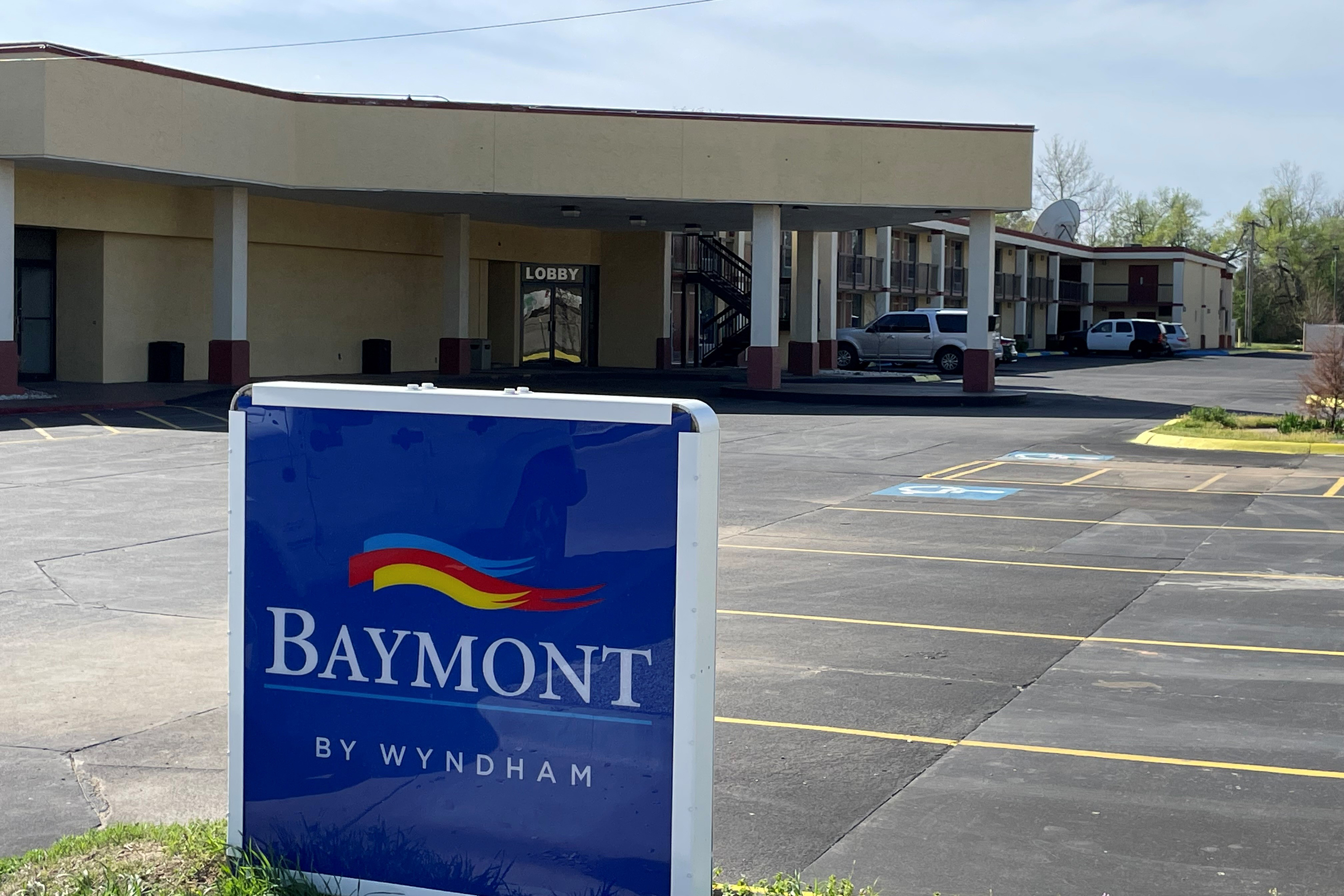 Exterior of Baymont by Wyndham Stillwater hotel in Stillwater, Oklahoma