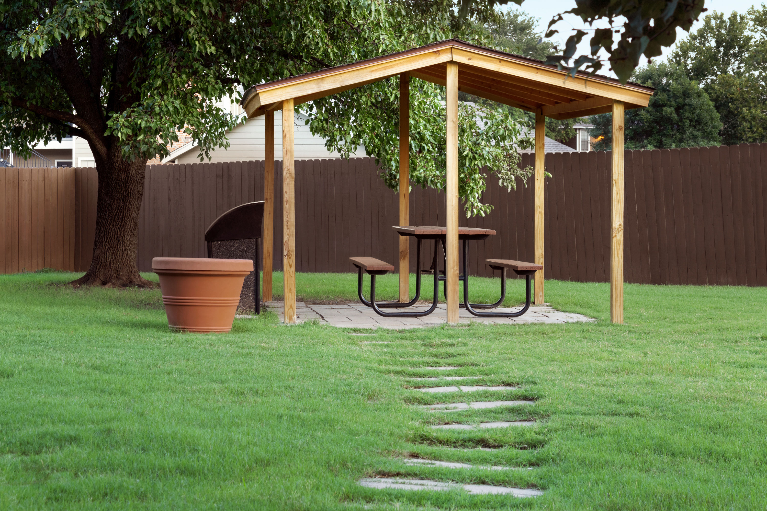 Side Exterior Image of Baymont by Wyndham Tulsa hotel in Tulsa, Oklahoma