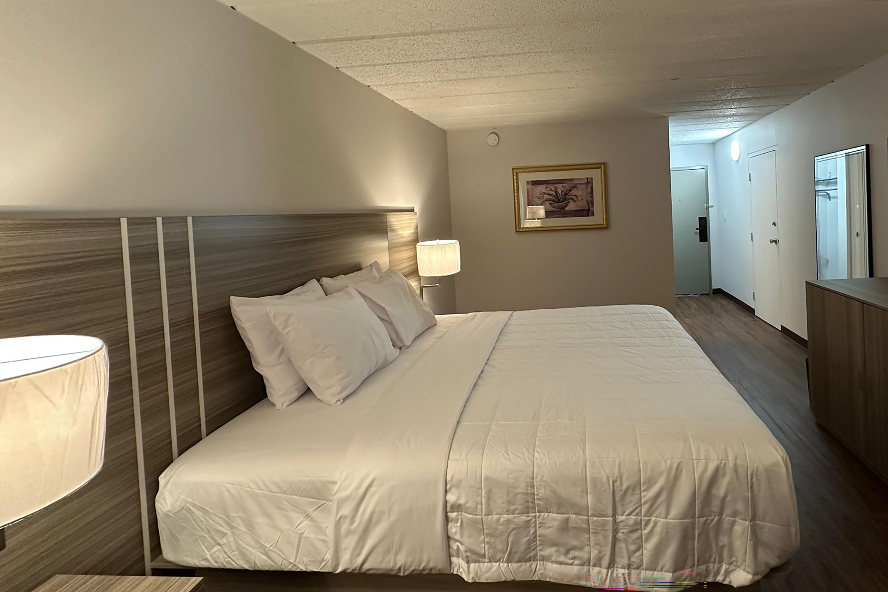 Guest room at the Baymont by Wyndham Milesburg in Milesburg, Pennsylvania