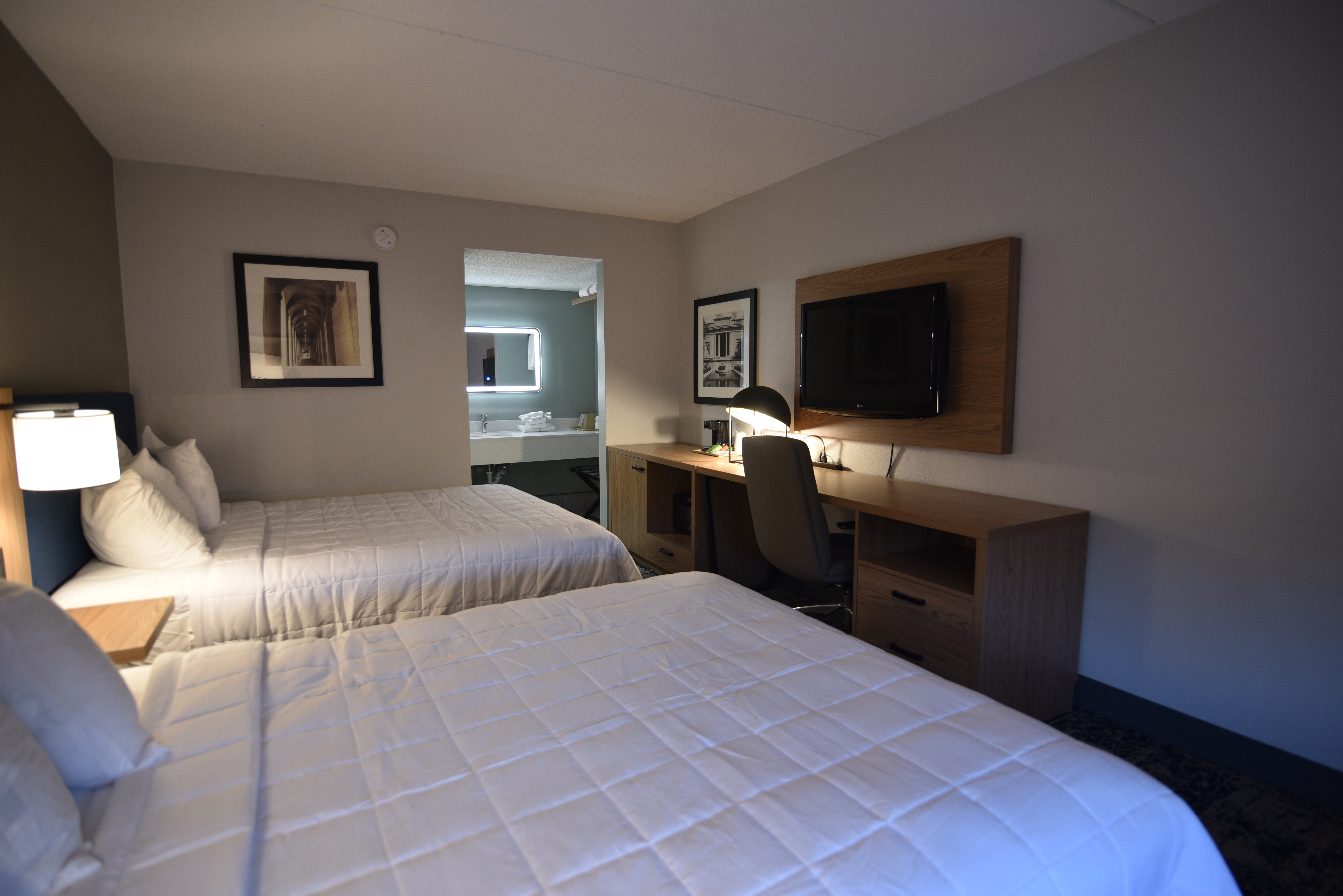 Guest room at the Baymont by Wyndham Pine Grove I-81 in Pine Grove, Pennsylvania