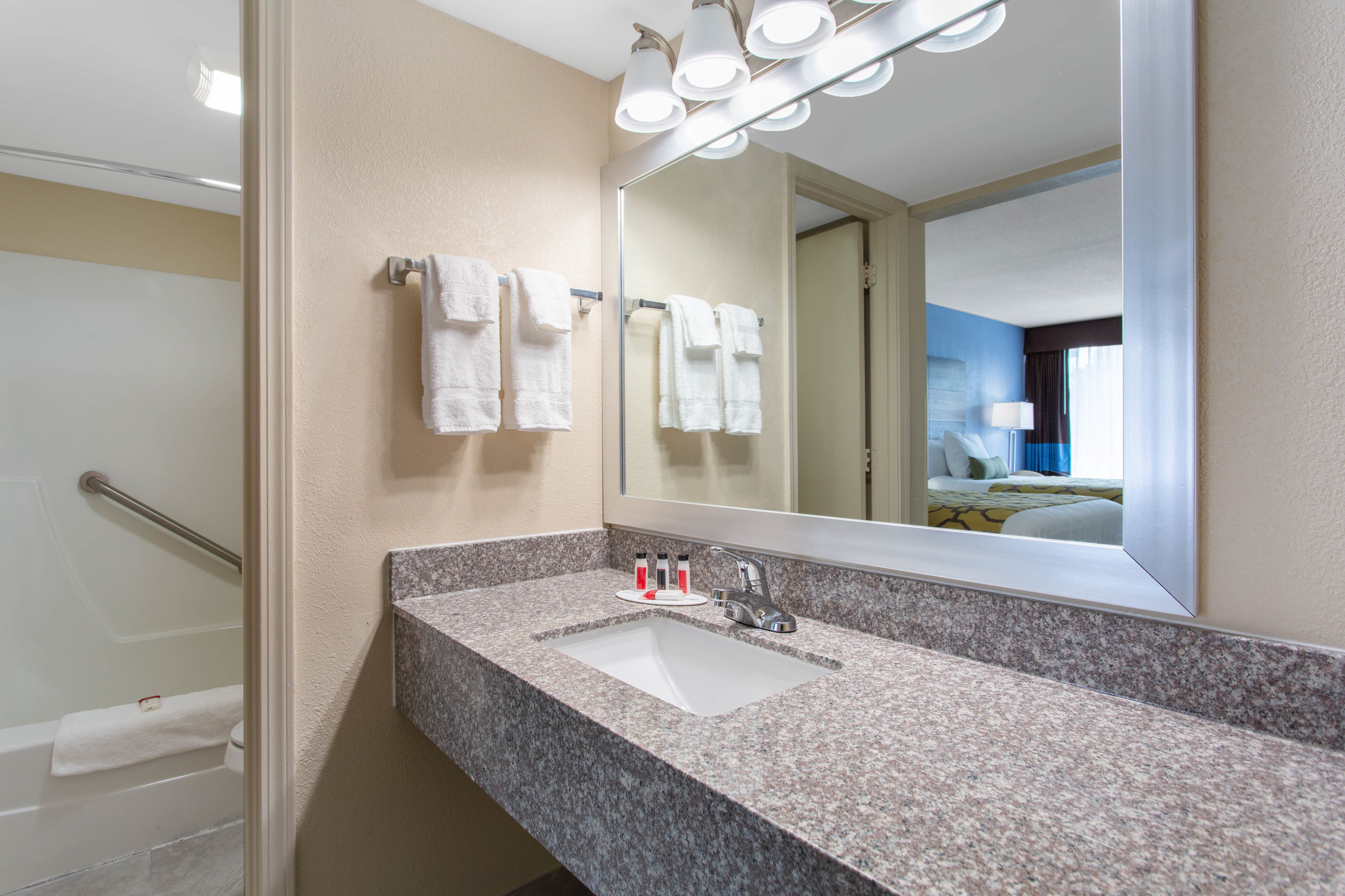 Guest room bath at the Baymont by Wyndham Cheraw in Cheraw, South Carolina