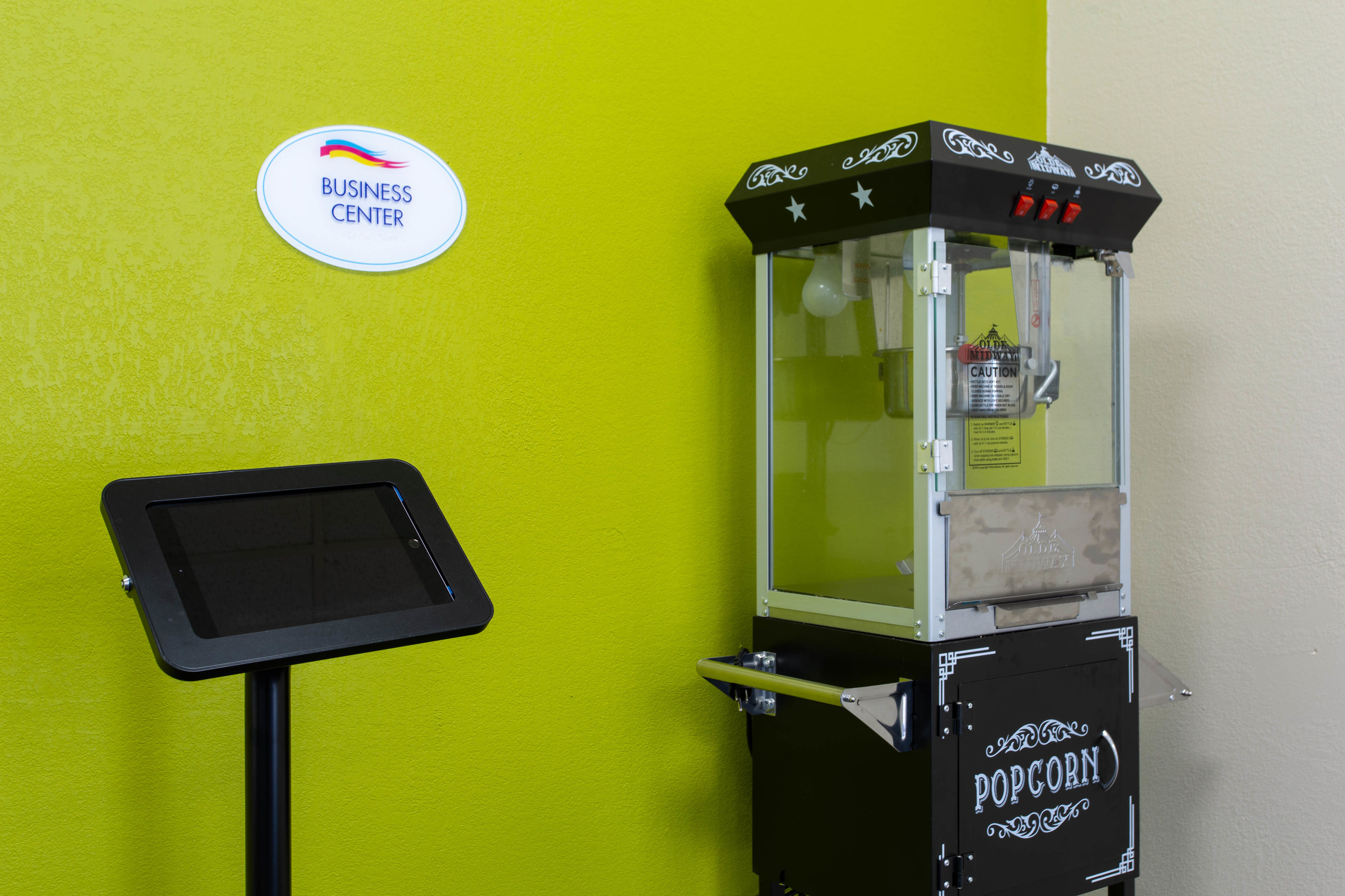 Baymont by Wyndham Cheraw business center in Cheraw, South Carolina