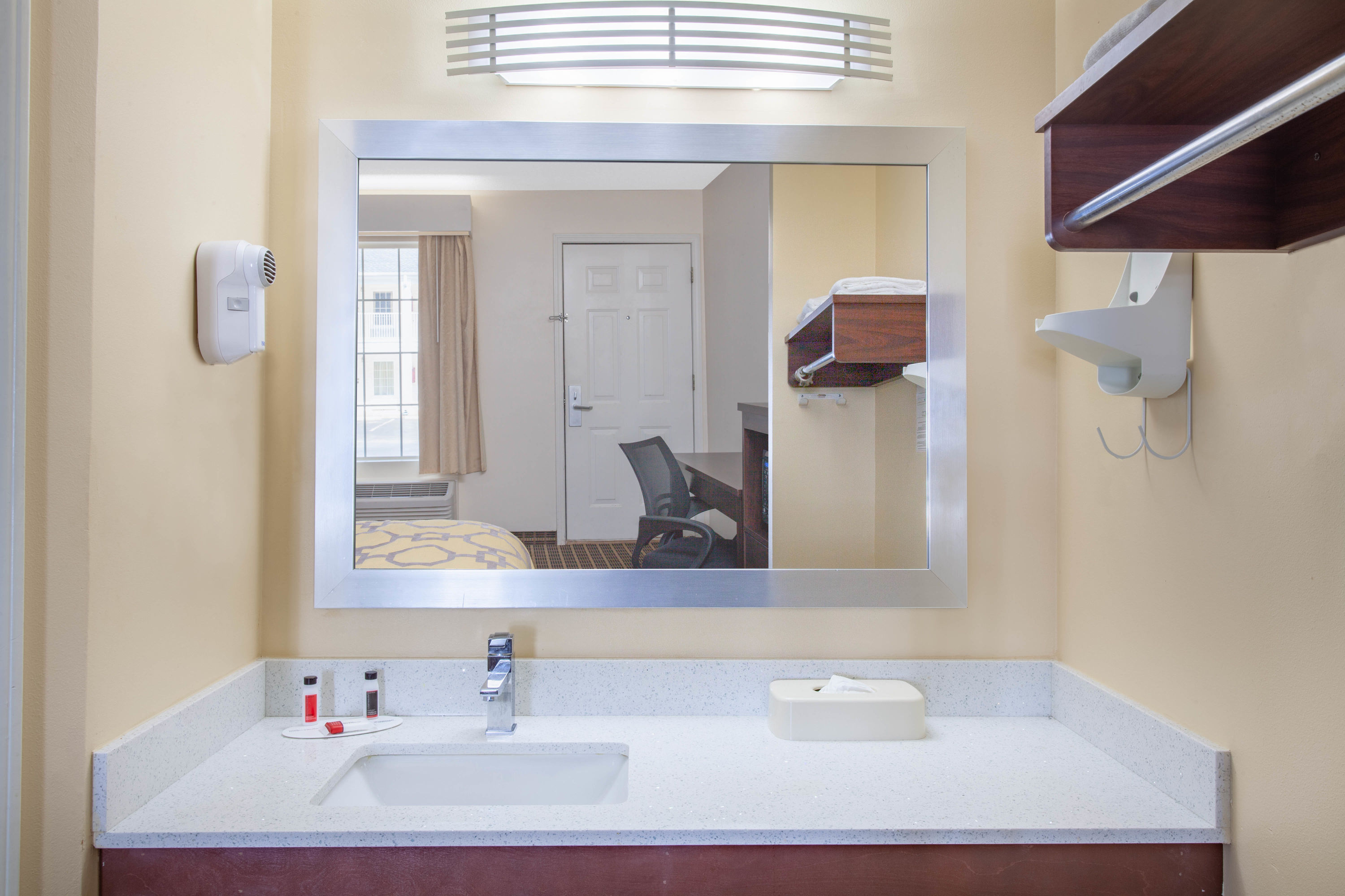Guest room bath at the Baymont by Wyndham Greenwood in Greenwood, South Carolina