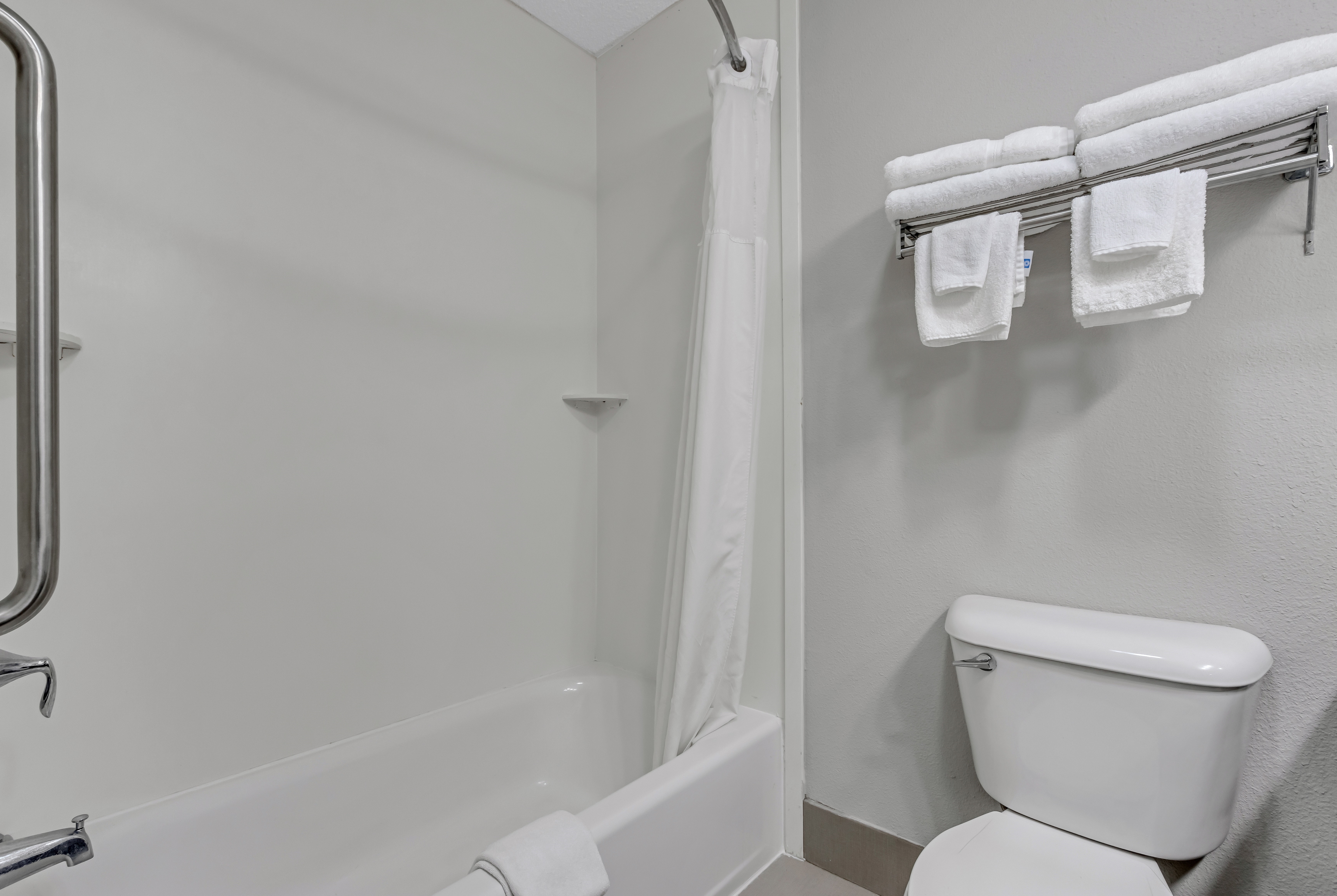 Guest room bath at the Baymont by Wyndham North Myrtle Beach in North Myrtle Beach, South Carolina