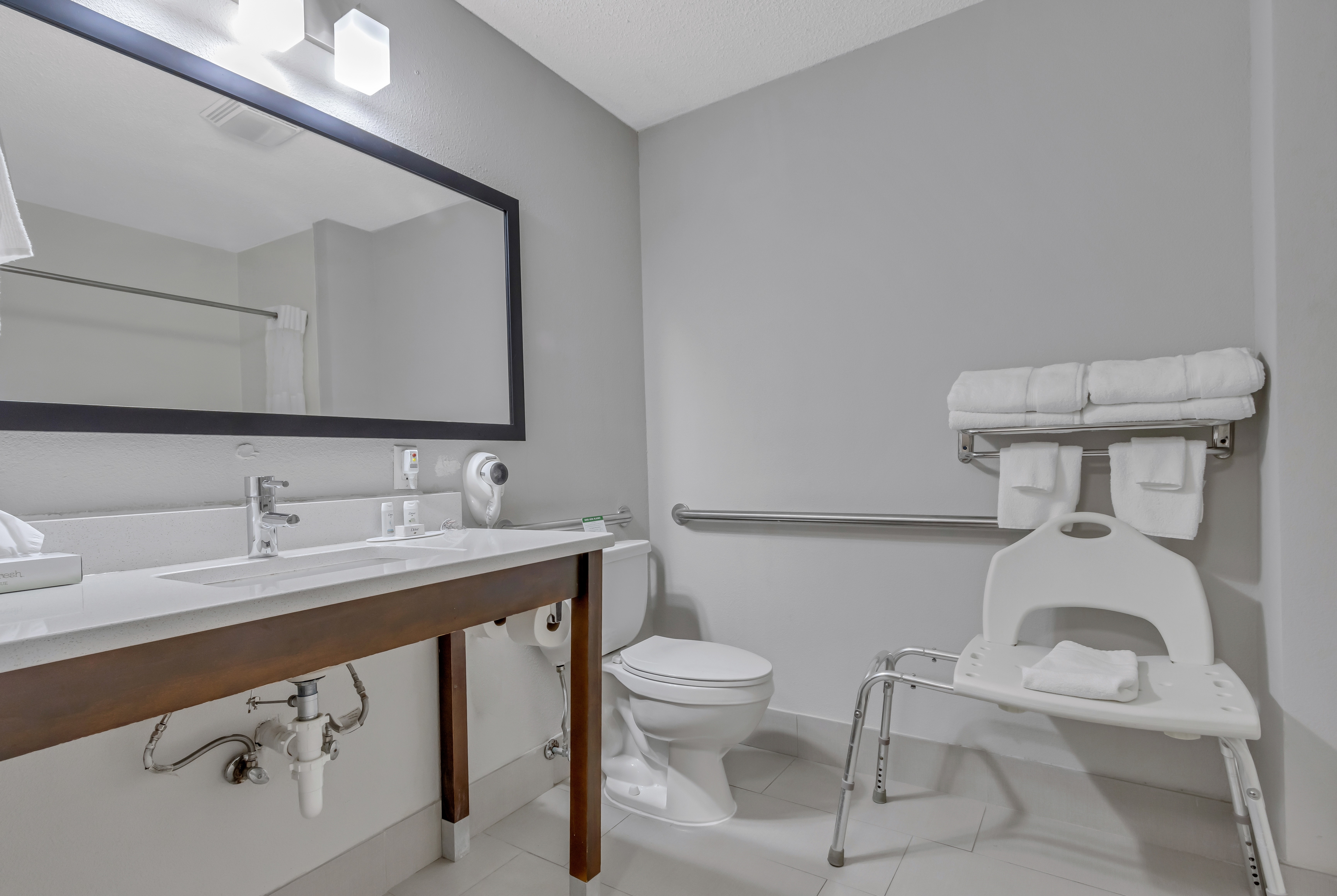 Guest room bath at the Baymont by Wyndham North Myrtle Beach in North Myrtle Beach, South Carolina