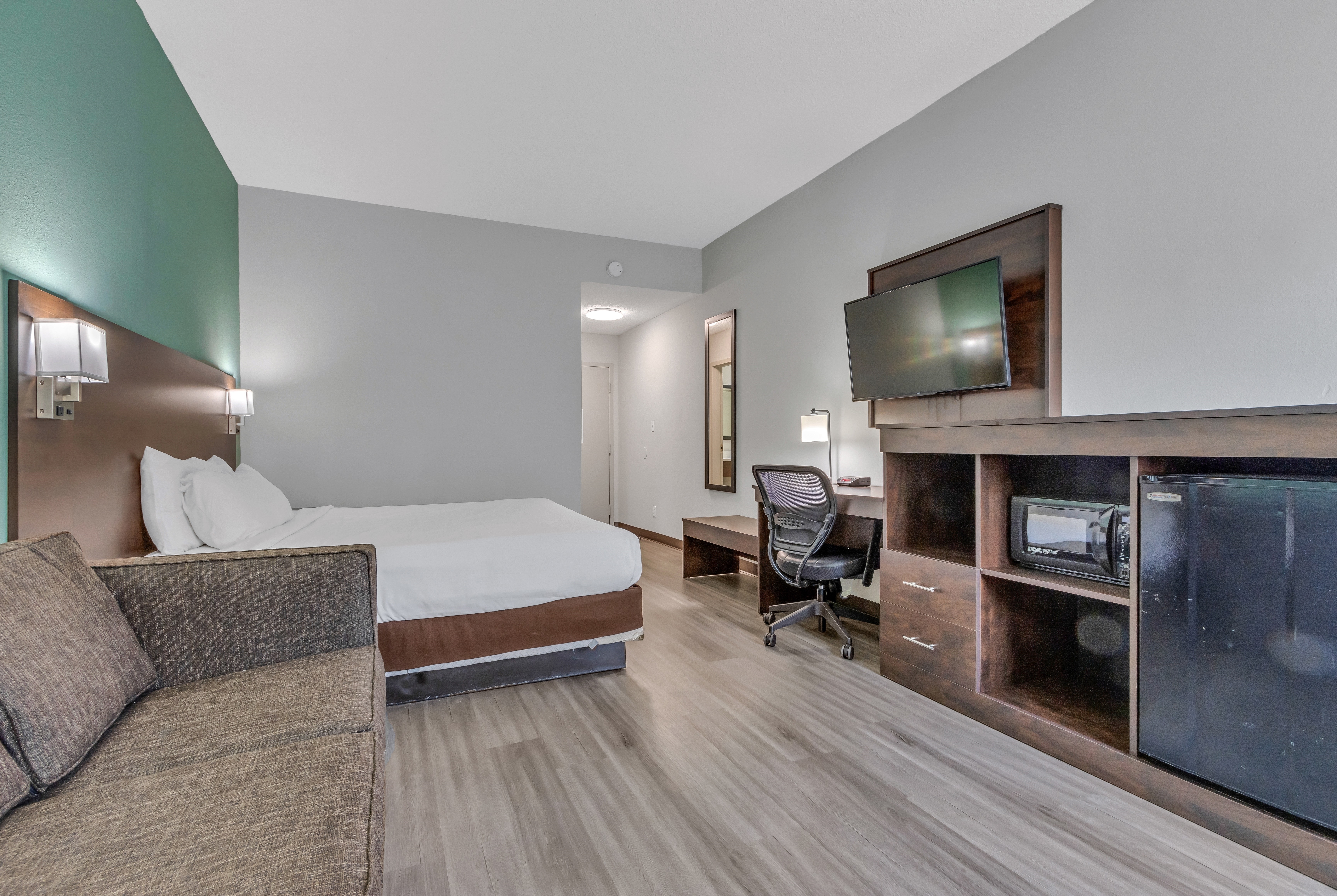 Guest room at the Baymont by Wyndham North Myrtle Beach in North Myrtle Beach, South Carolina