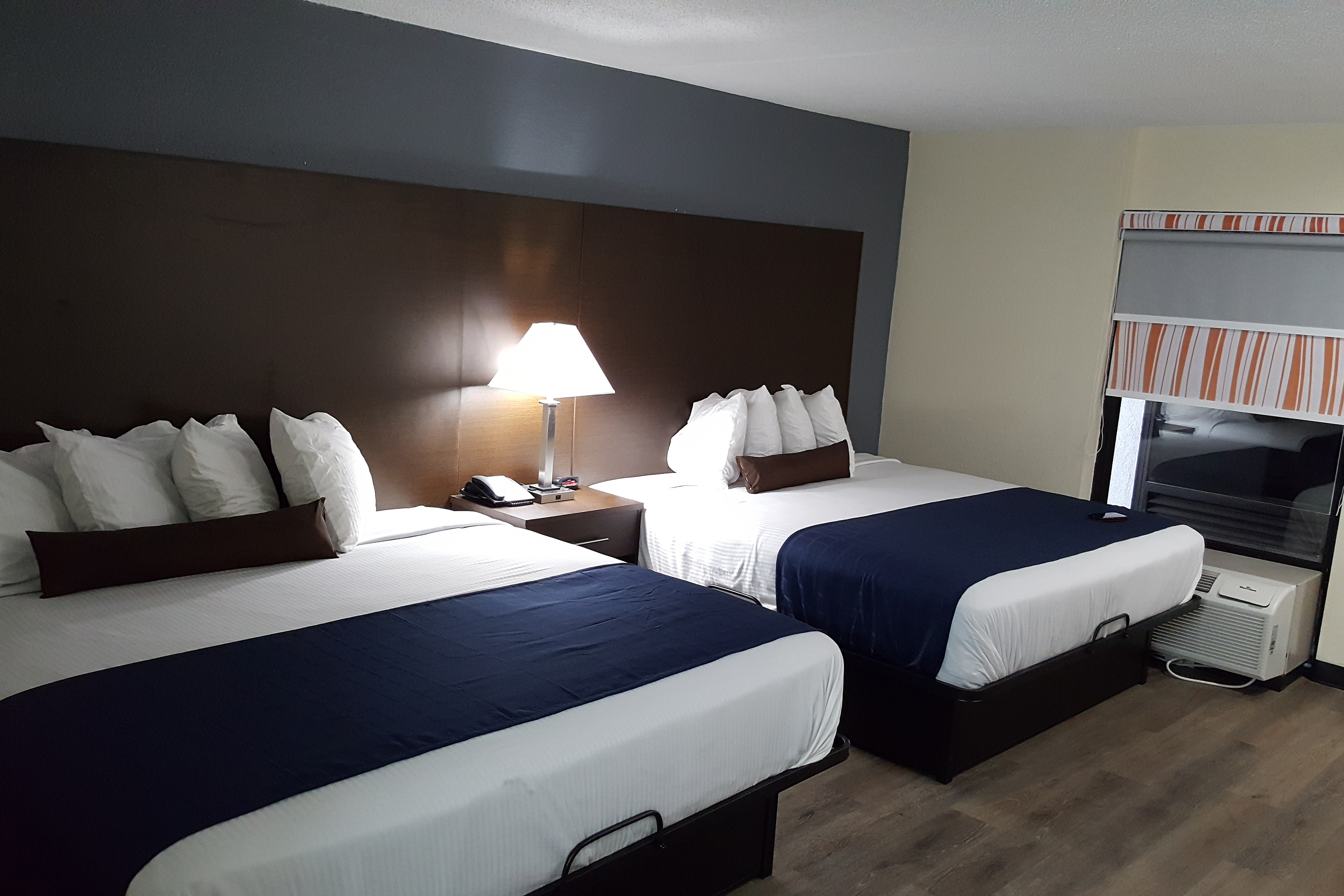 Guest room at the Baymont by Wyndham Ridgeland I-95 in Ridgeland, South Carolina