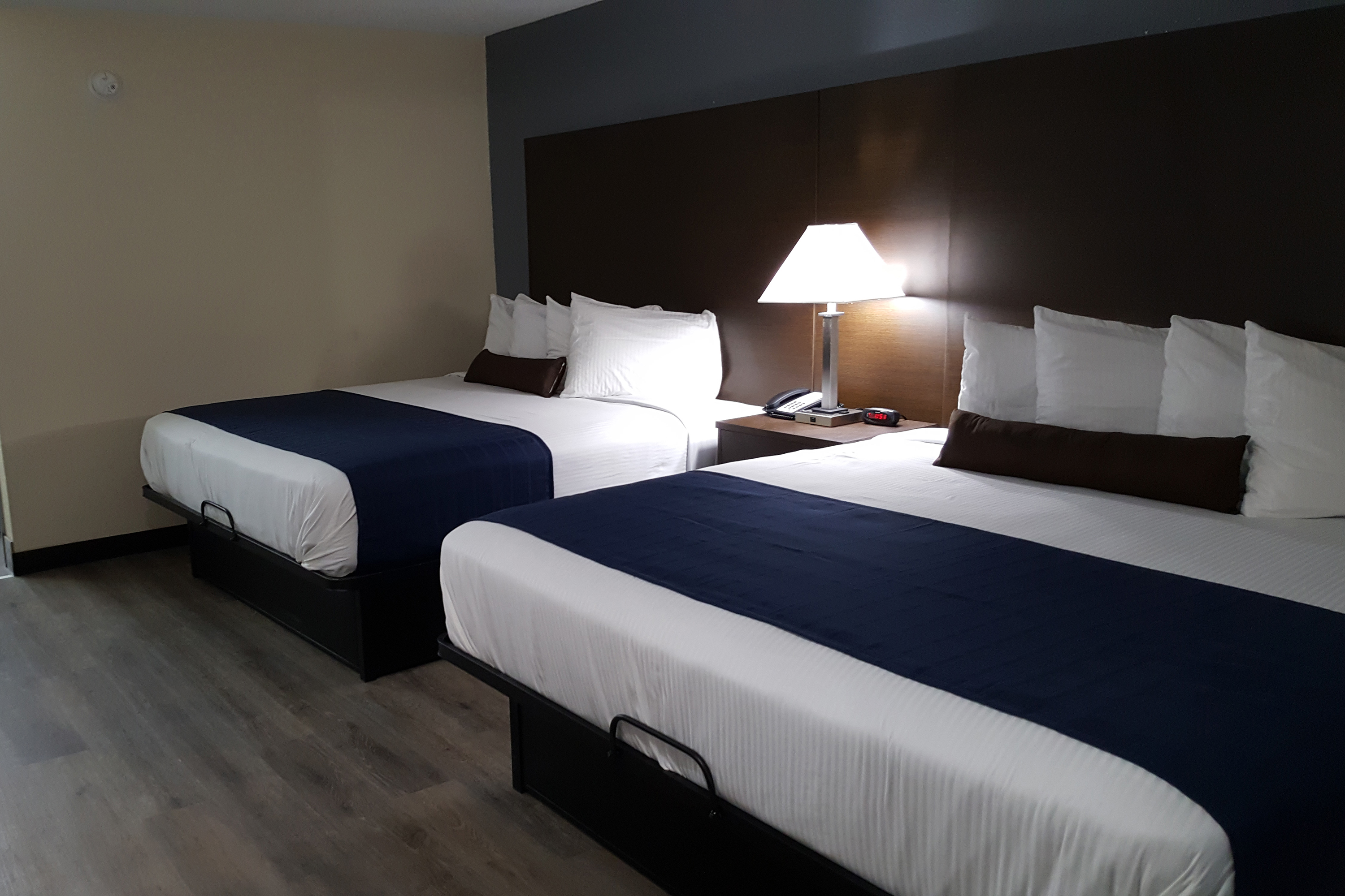 Guest room at the Baymont by Wyndham Ridgeland I-95 in Ridgeland, South Carolina