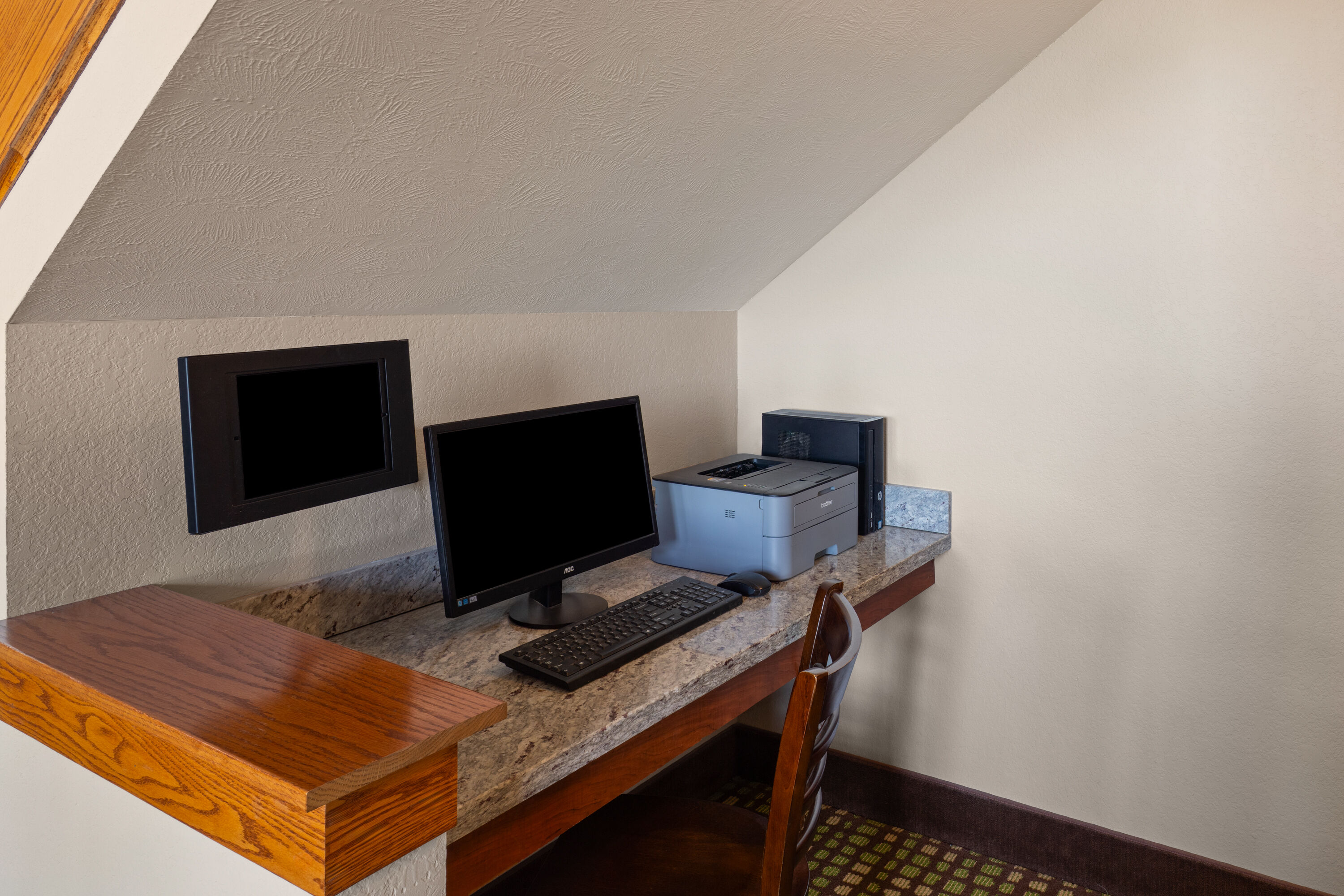Baymont by Wyndham Oacoma business center in Oacoma, South Dakota