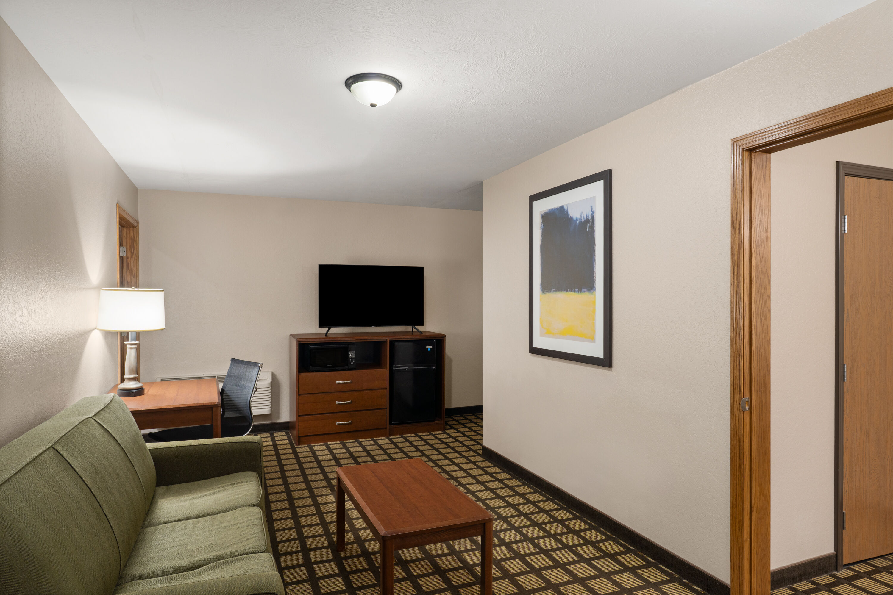 Baymont by Wyndham Oacoma hot tub suite in Oacoma, South Dakota
