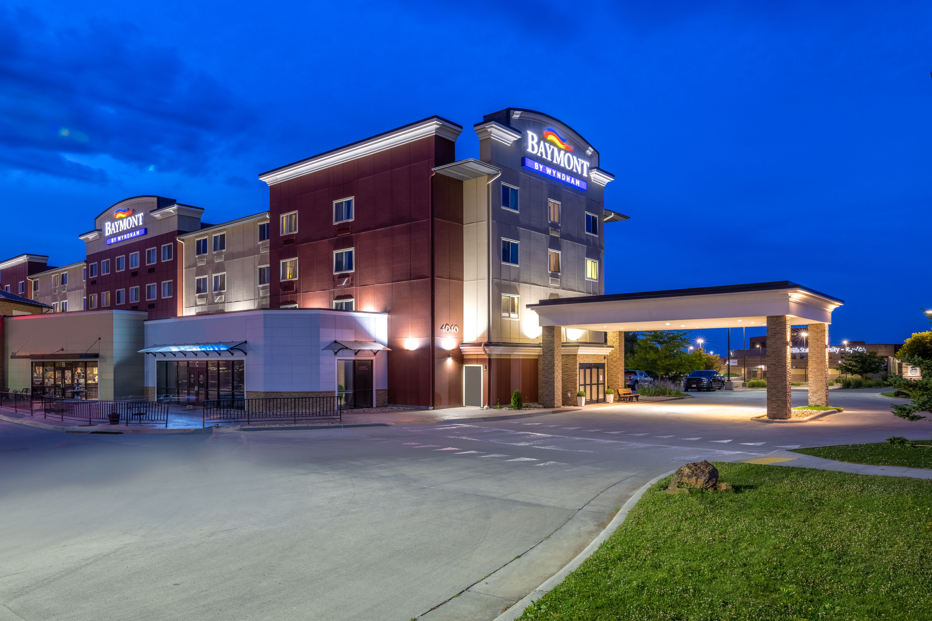 Exterior of Baymont by Wyndham Rapid City hotel in Rapid City, South Dakota