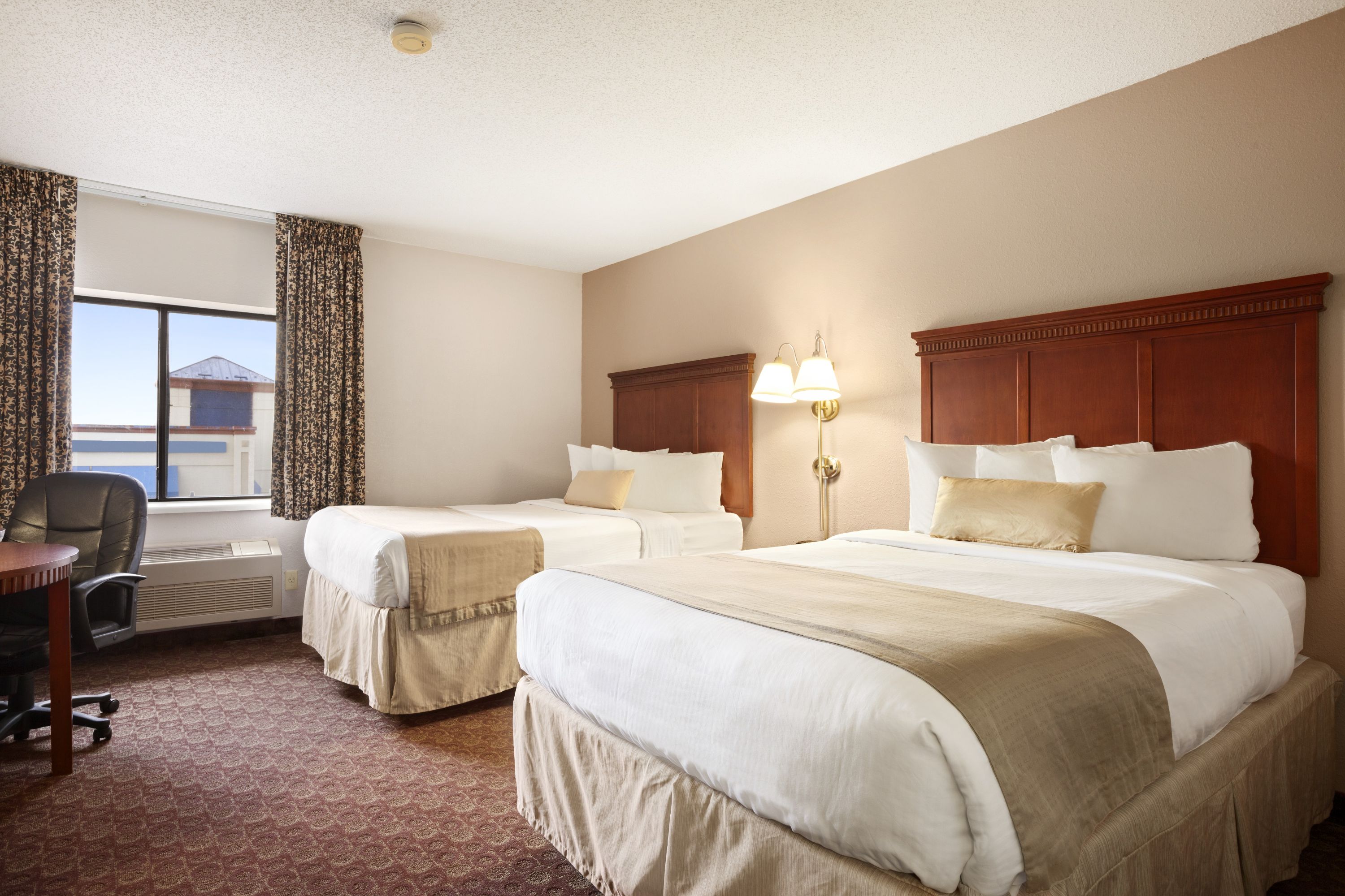 Guest room at the Baymont by Wyndham Sioux Falls Near West 41st Street in Sioux Falls, South Dakota