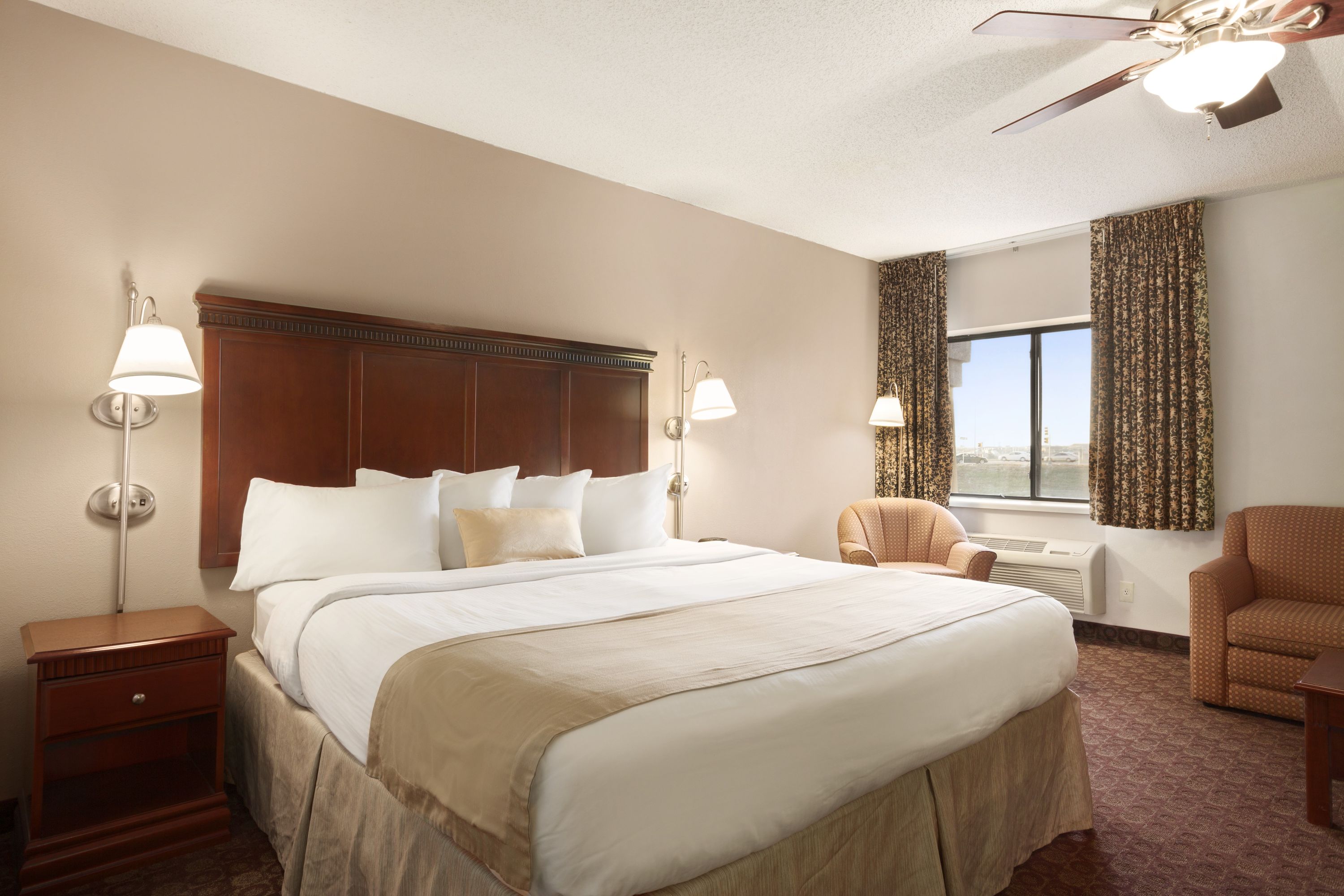 Baymont By Wyndham Sioux Falls Near West 41st Street