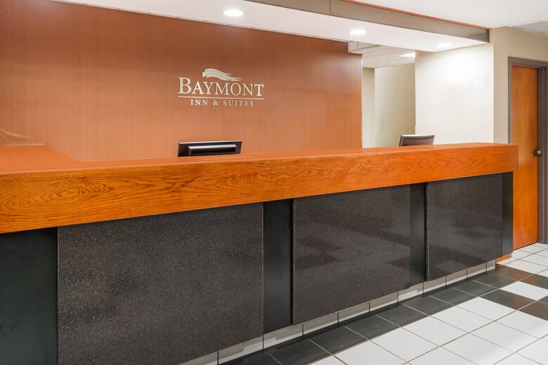 Baymont Inn & Suites Clarksville Northeast hotel lobby in Clarksville, Tennessee