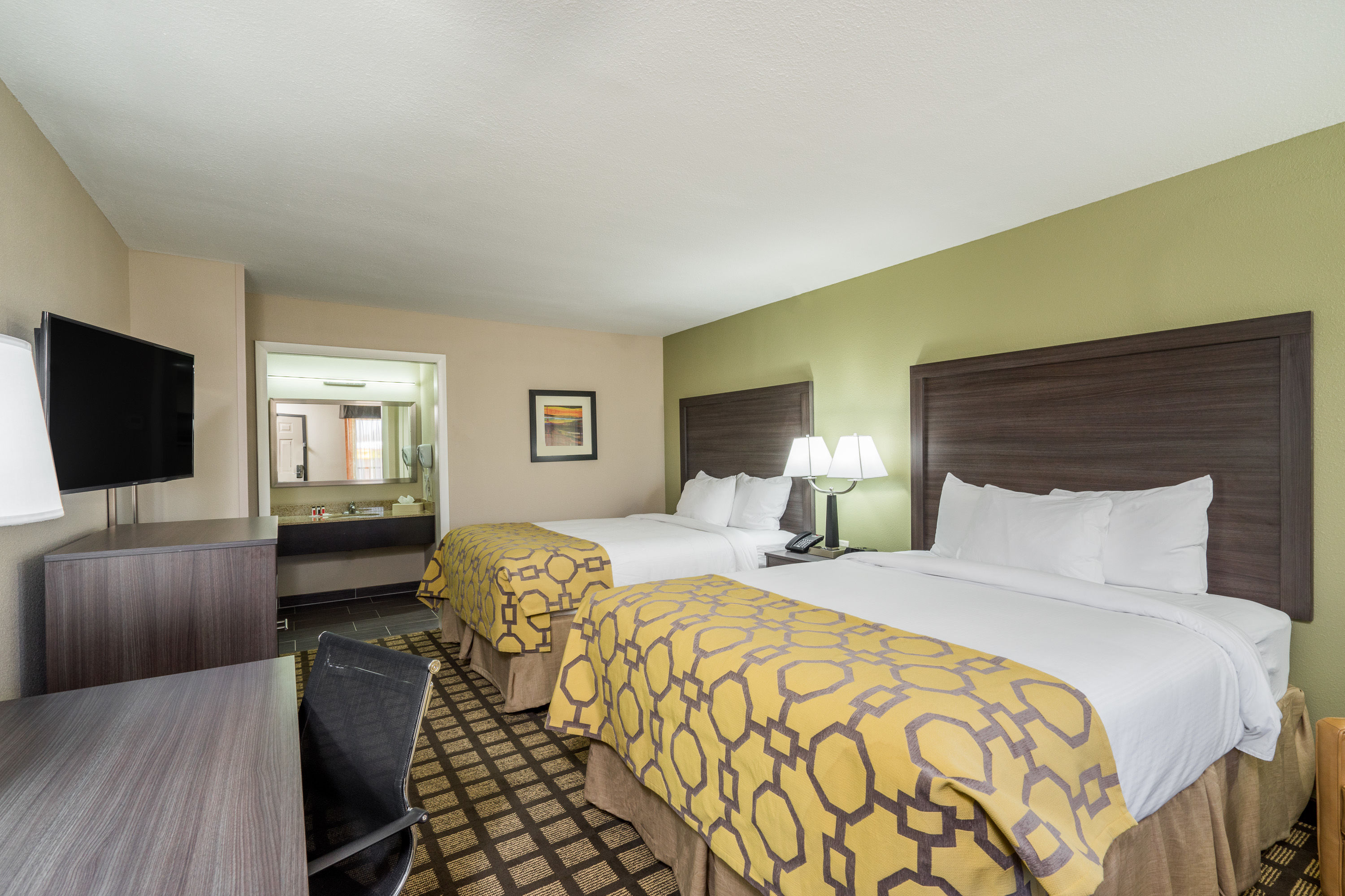 Guest room at the Baymont by Wyndham Clarksville in Clarksville, Tennessee