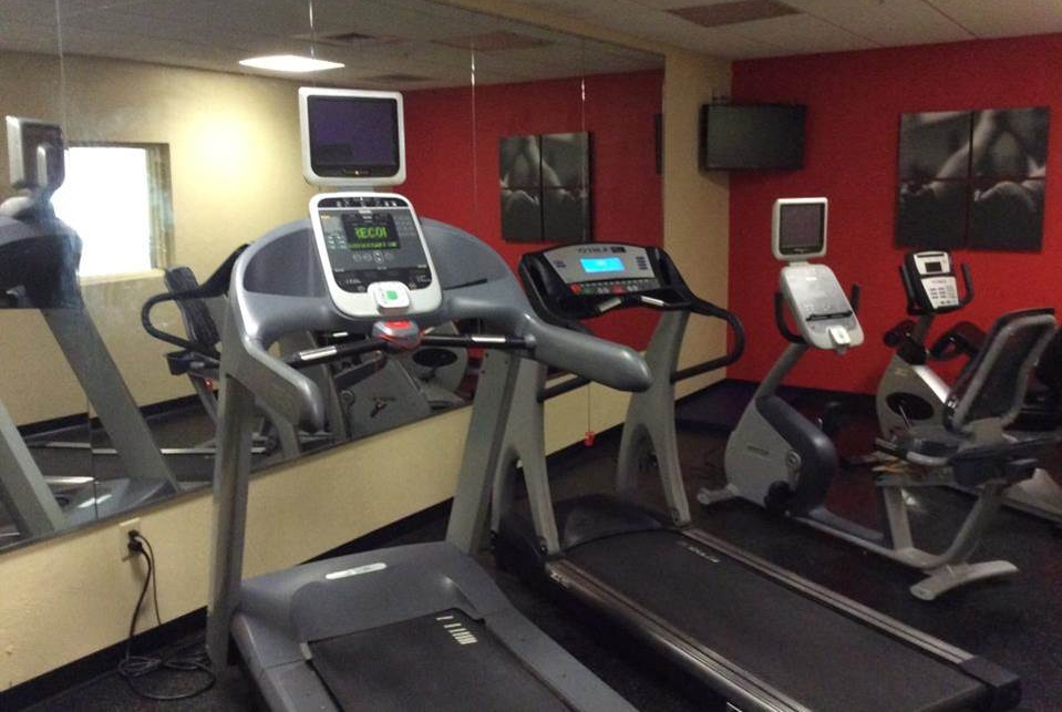 Health club at Baymont by Wyndham Clinton in Clinton, Tennessee