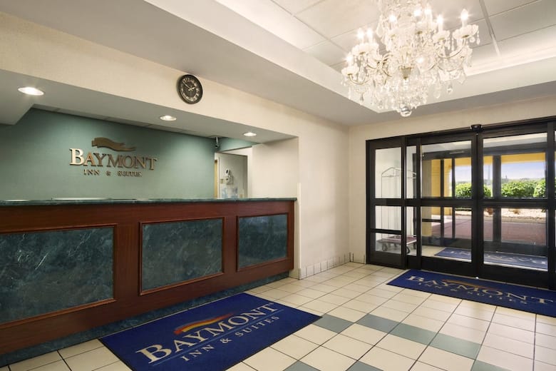 Baymont By Wyndham Crossville Hotels Tn 38571 7600 Baymont By Wyndham Crossville Hotel Lobby In Tennessee