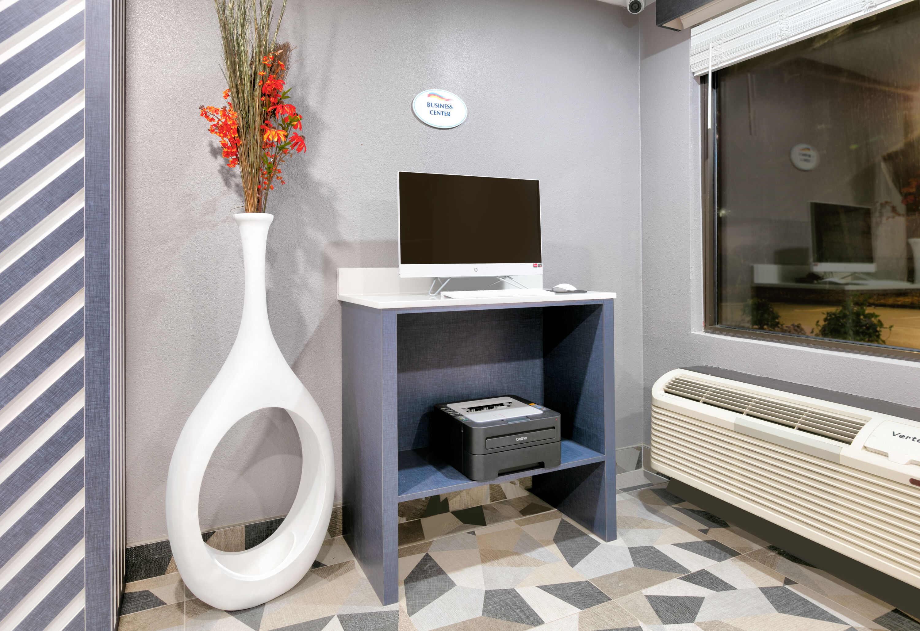 Baymont by Wyndham Chattanooga/Eastridge business center in East Ridge, Tennessee