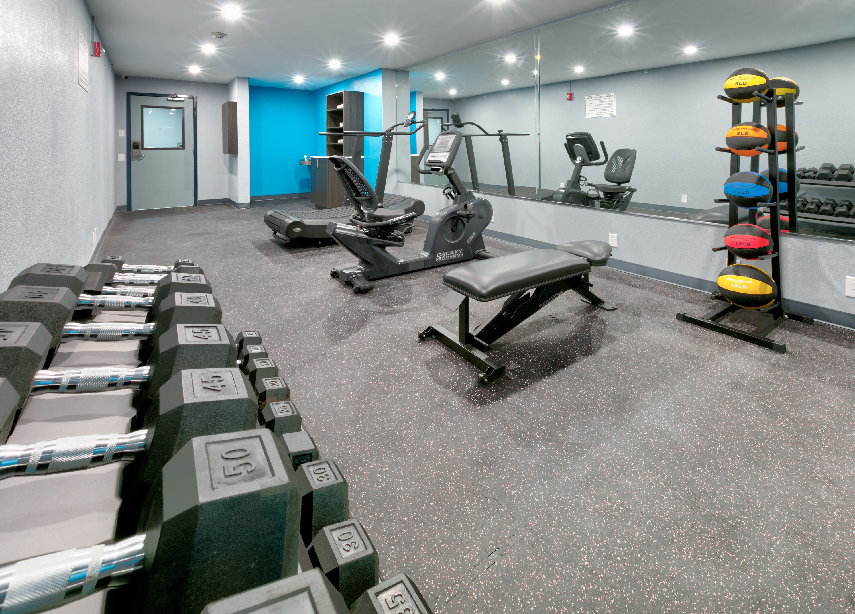 Fitness room at Baymont by Wyndham Chattanooga/Eastridge in East Ridge, Tennessee