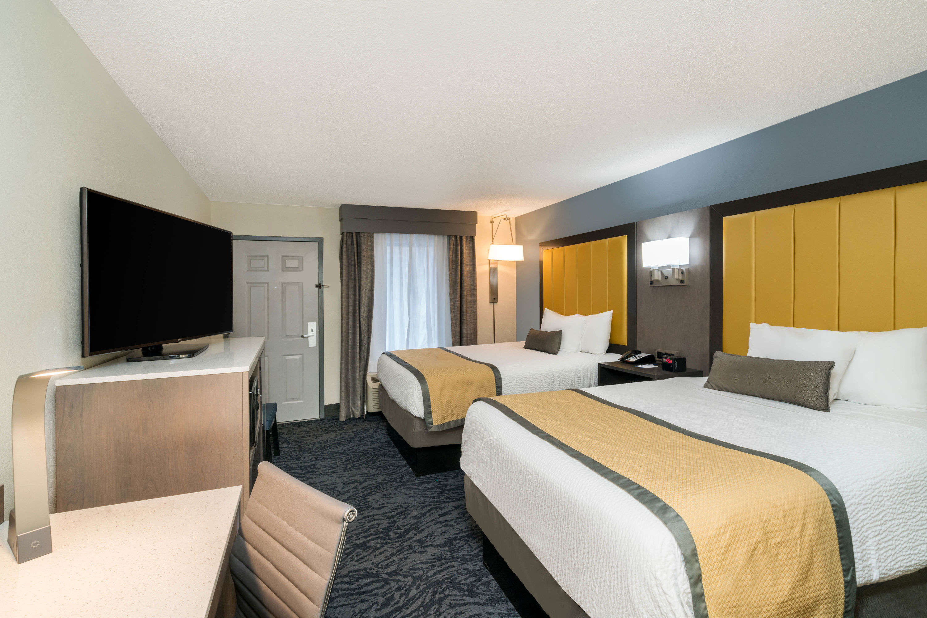 Guest room at the Baymont by Wyndham Franklin/Cool Springs in Franklin, Tennessee